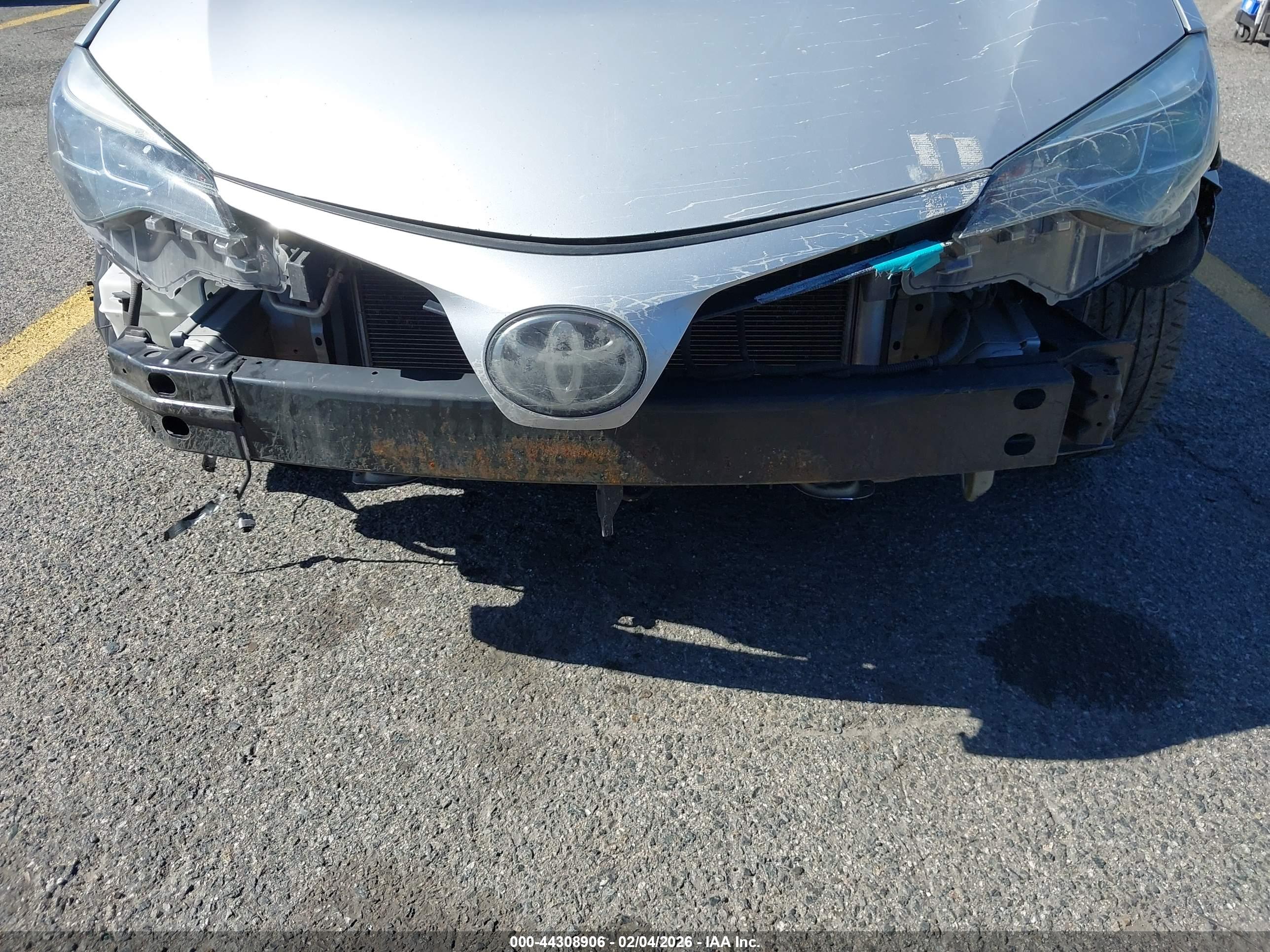 TOYOTA COROLLA image 6