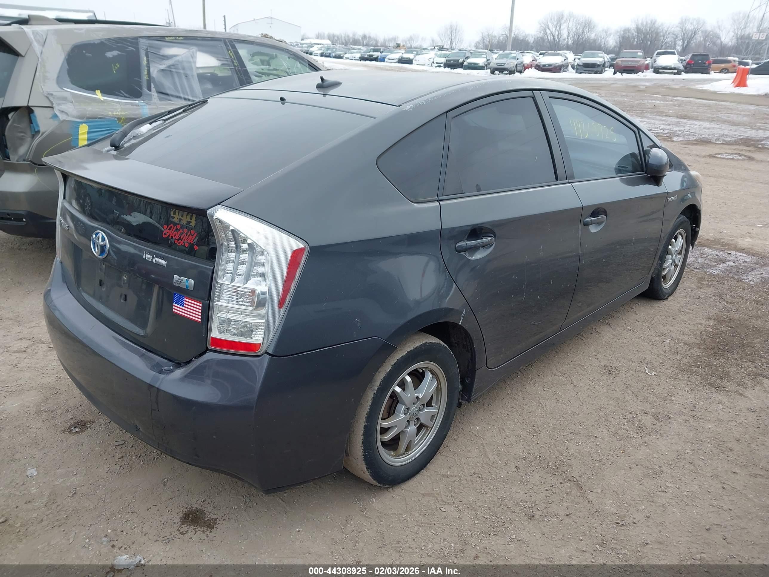 TOYOTA PRIUS image 4