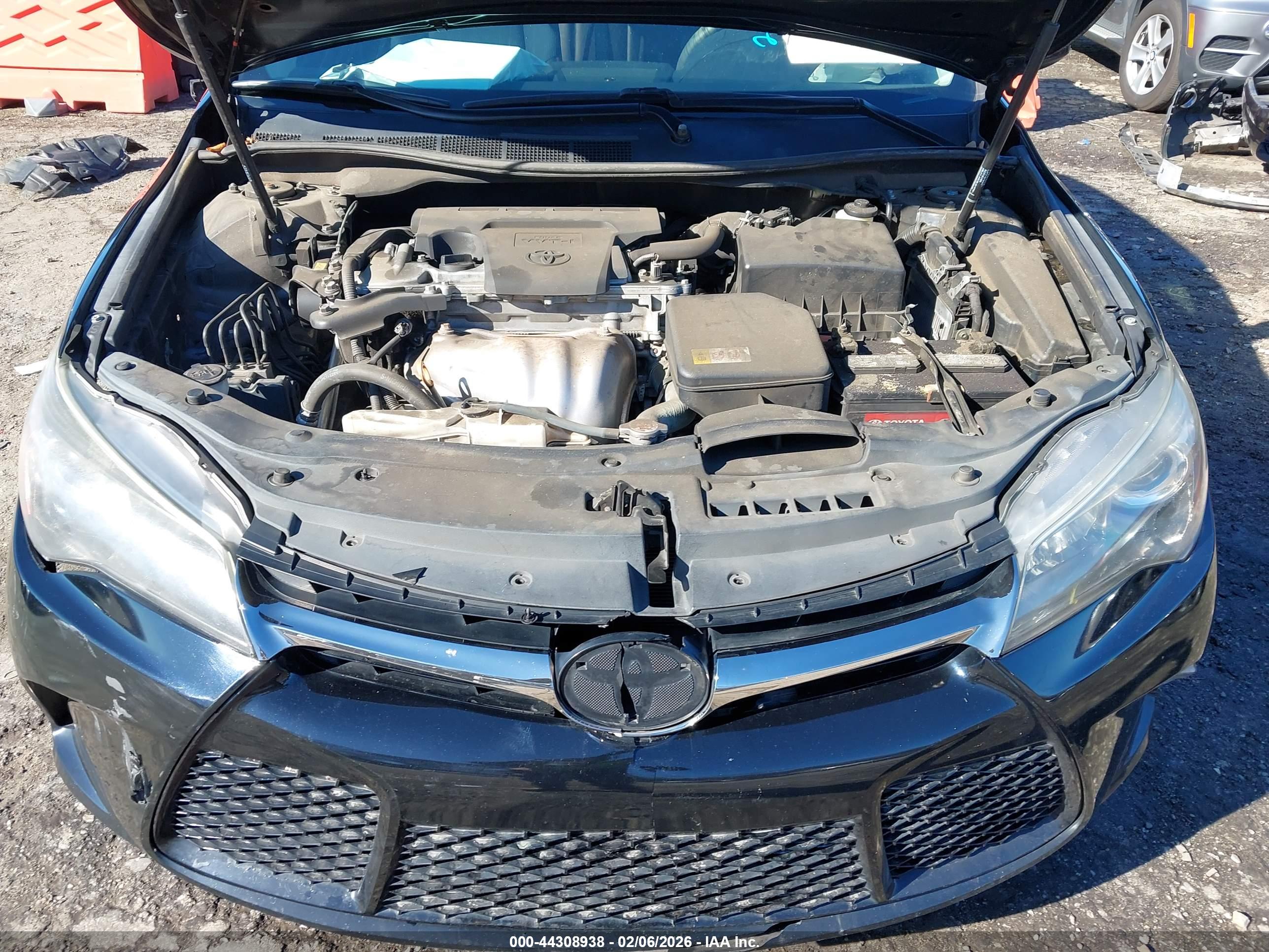 TOYOTA CAMRY image 10