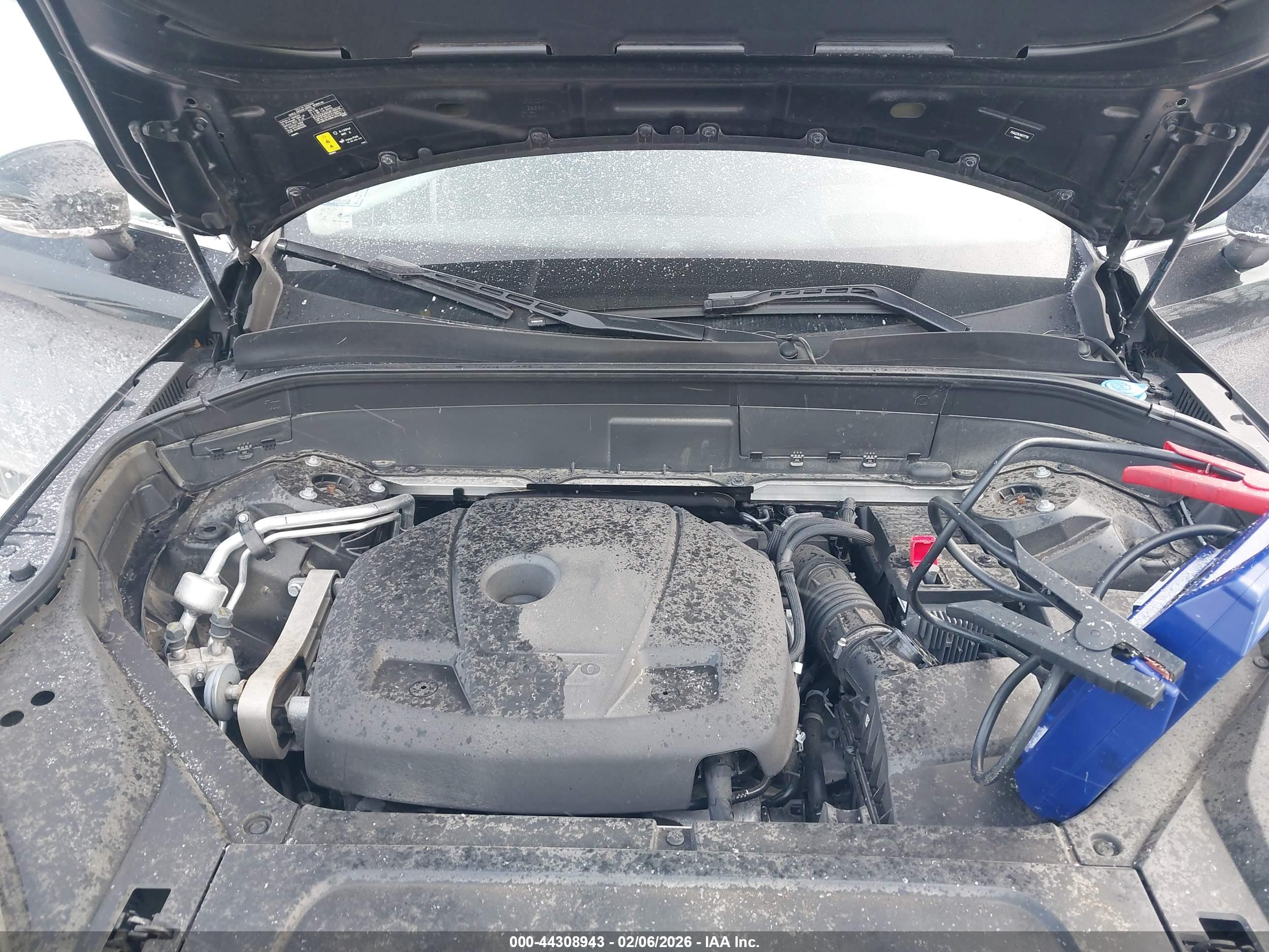 VOLVO XC90 image 10