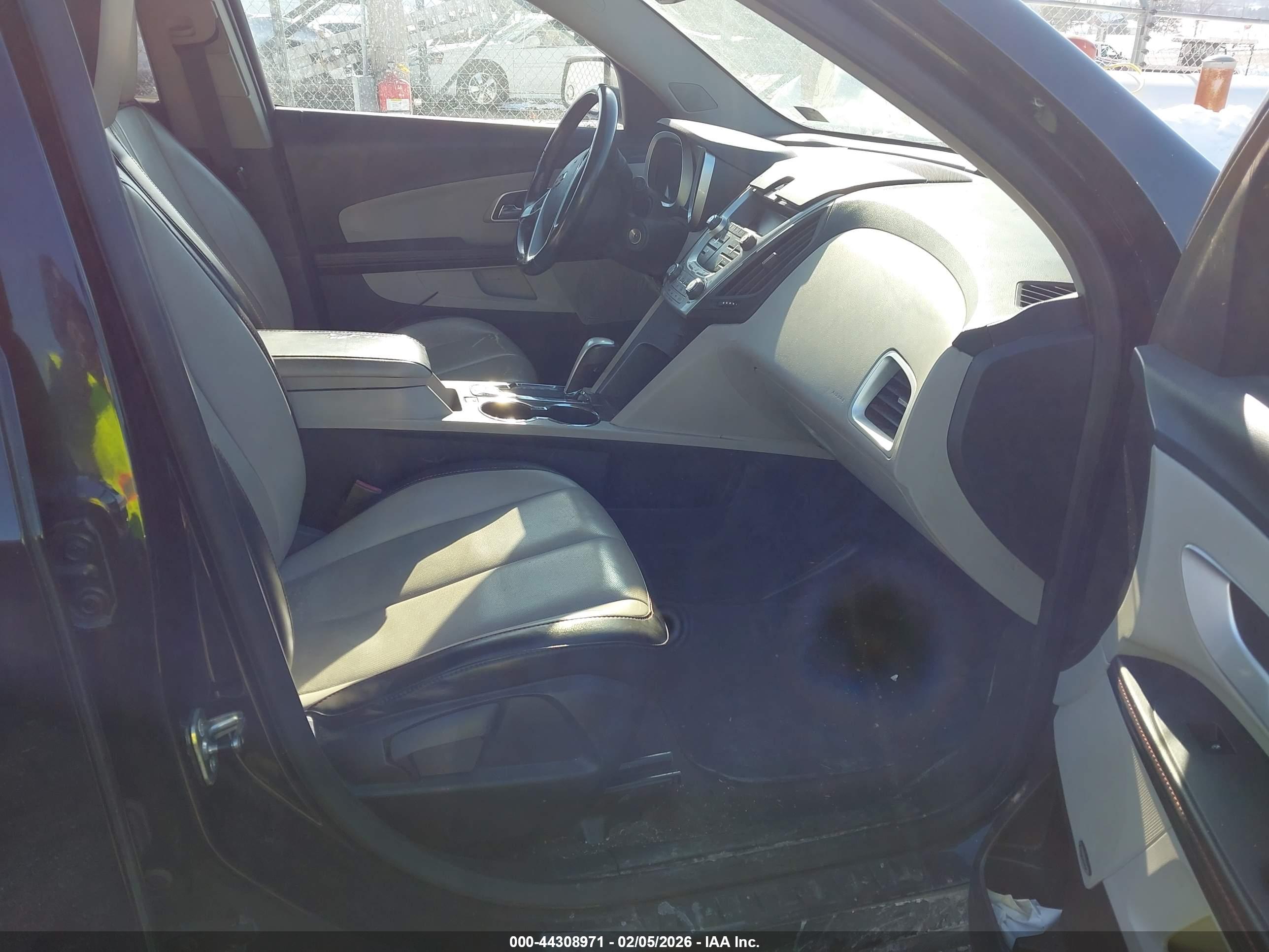 CHEVROLET EQUINOX image 5