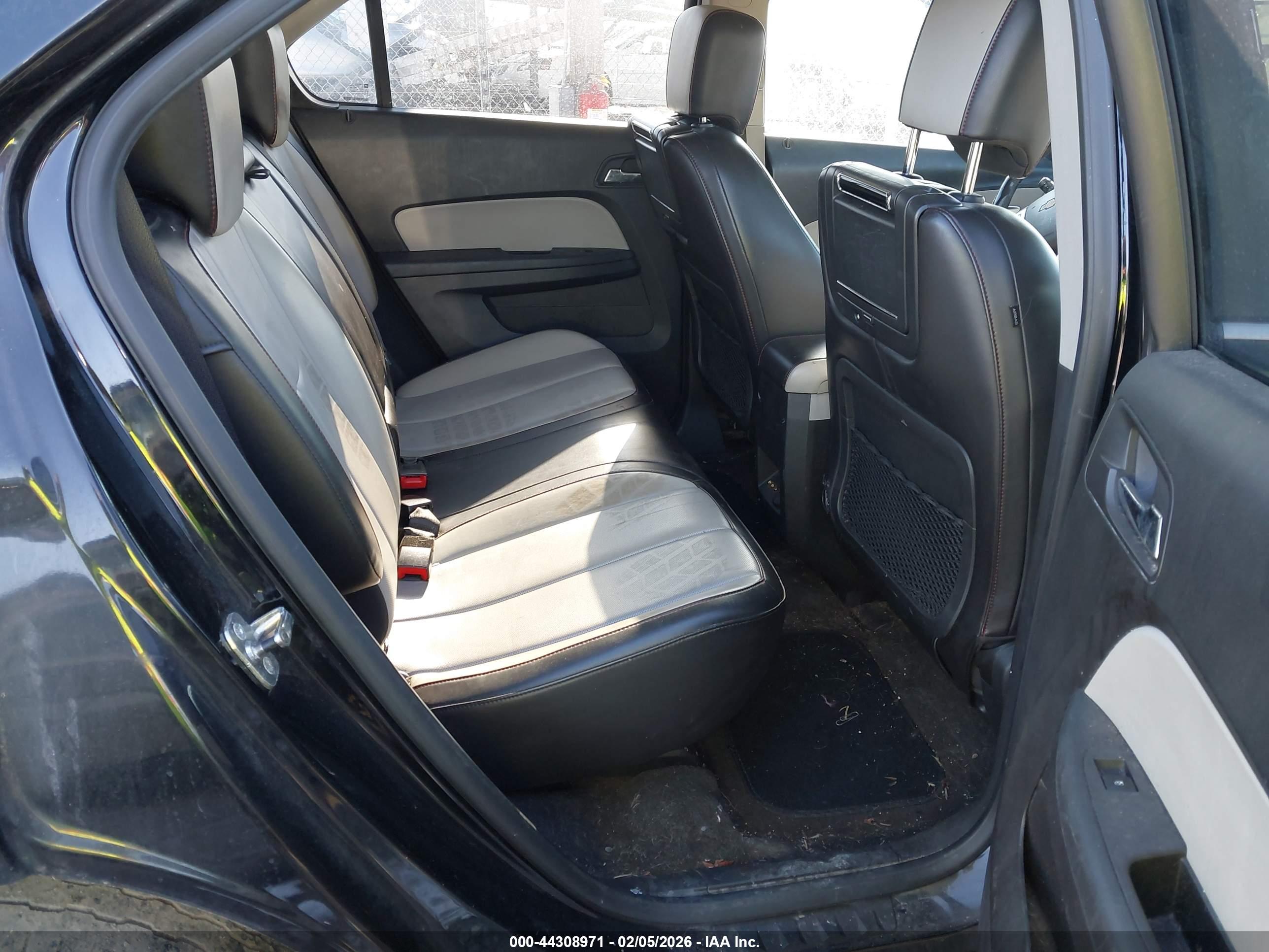 CHEVROLET EQUINOX image 8