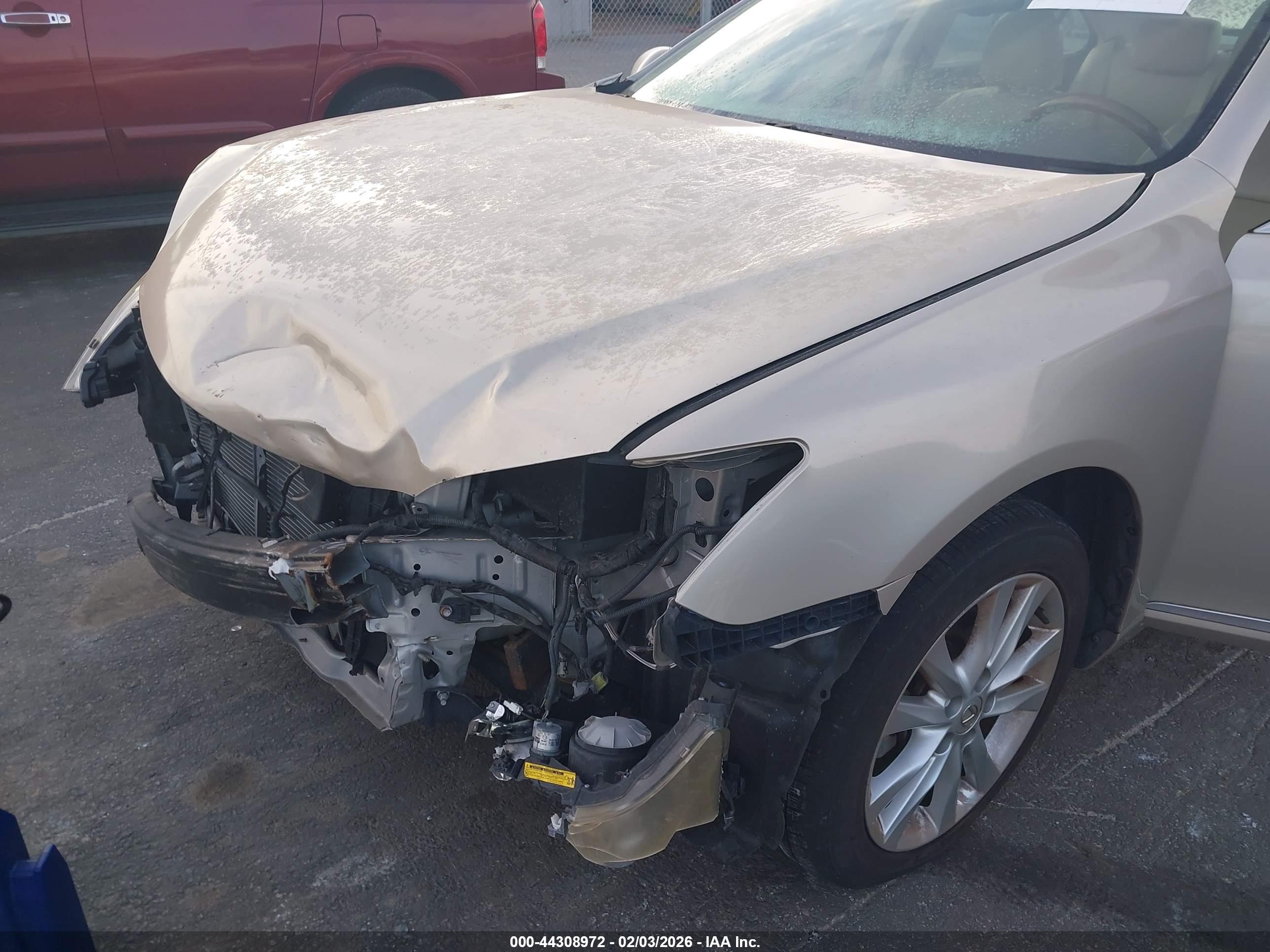 LEXUS ES image 6