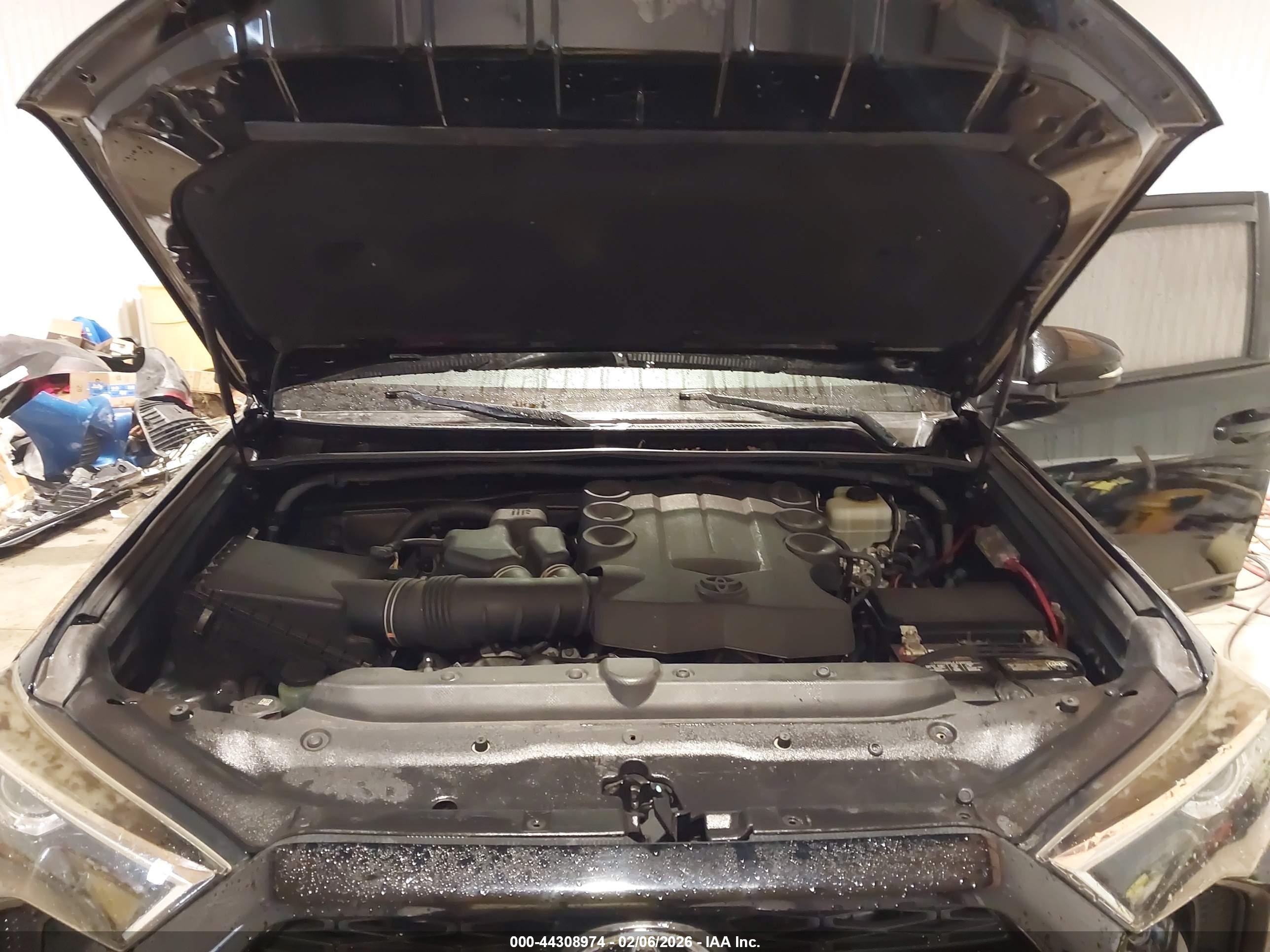 TOYOTA 4RUNNER image 10