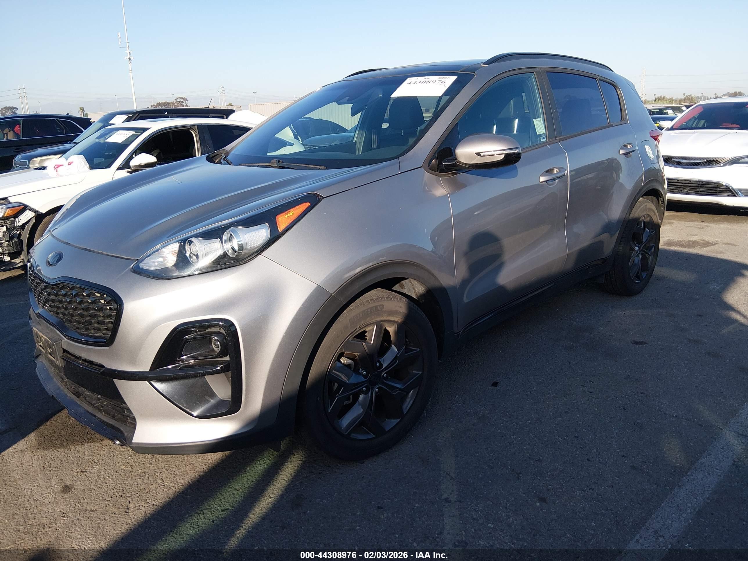 KIA SPORTAGE image 2