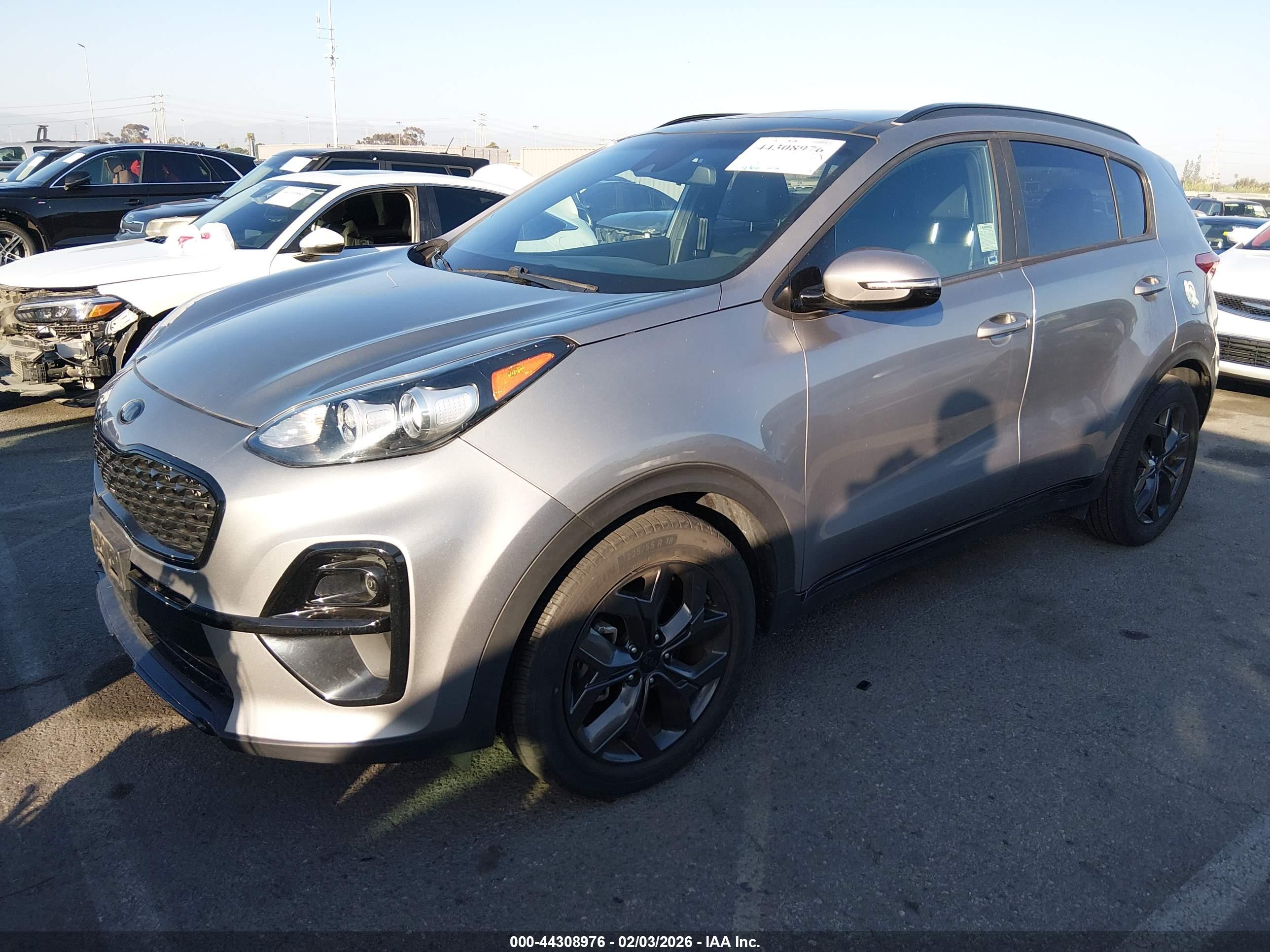 KIA SPORTAGE image 6