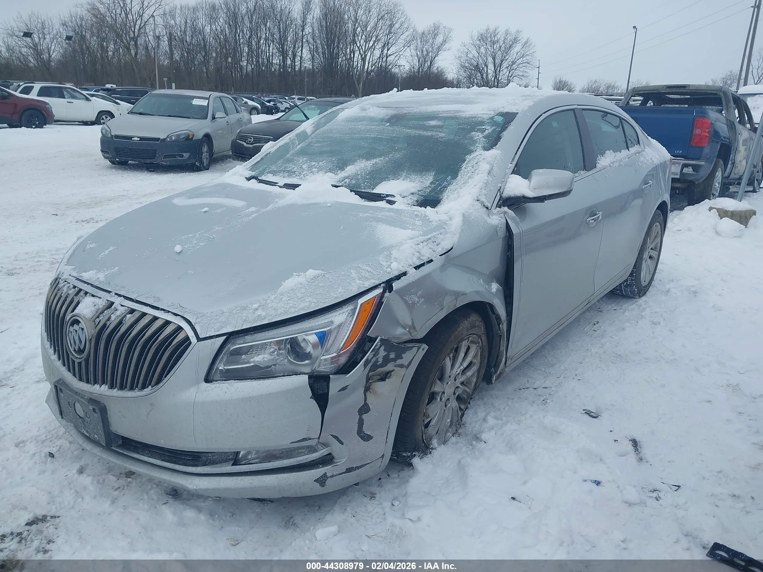 BUICK LACROSSE image 2