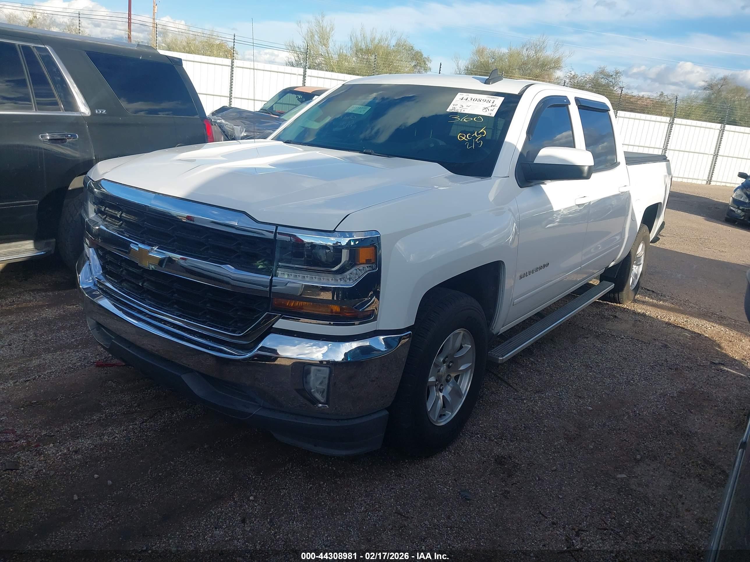 CHEVROLET SILVERADO image 2