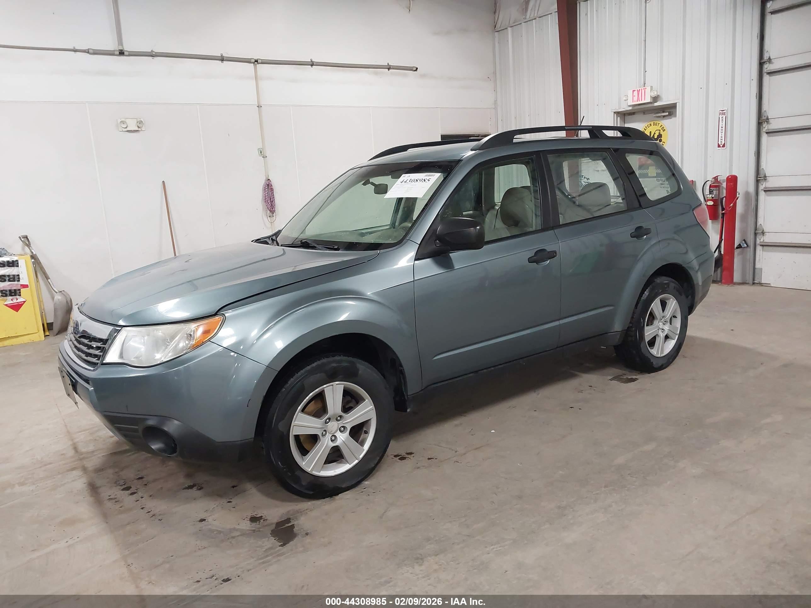 SUBARU FORESTER image 2