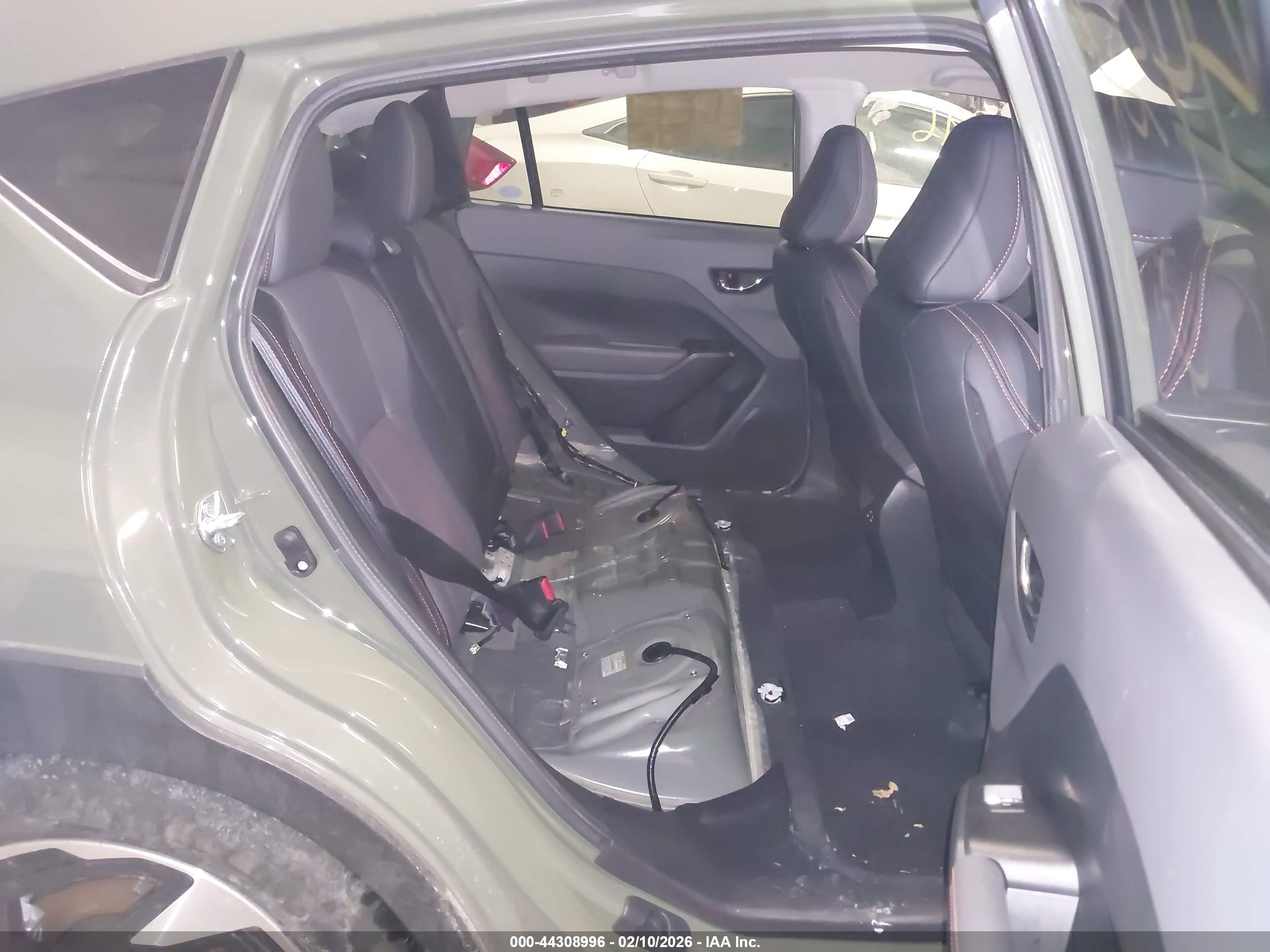 SUBARU CROSSTREK image 8