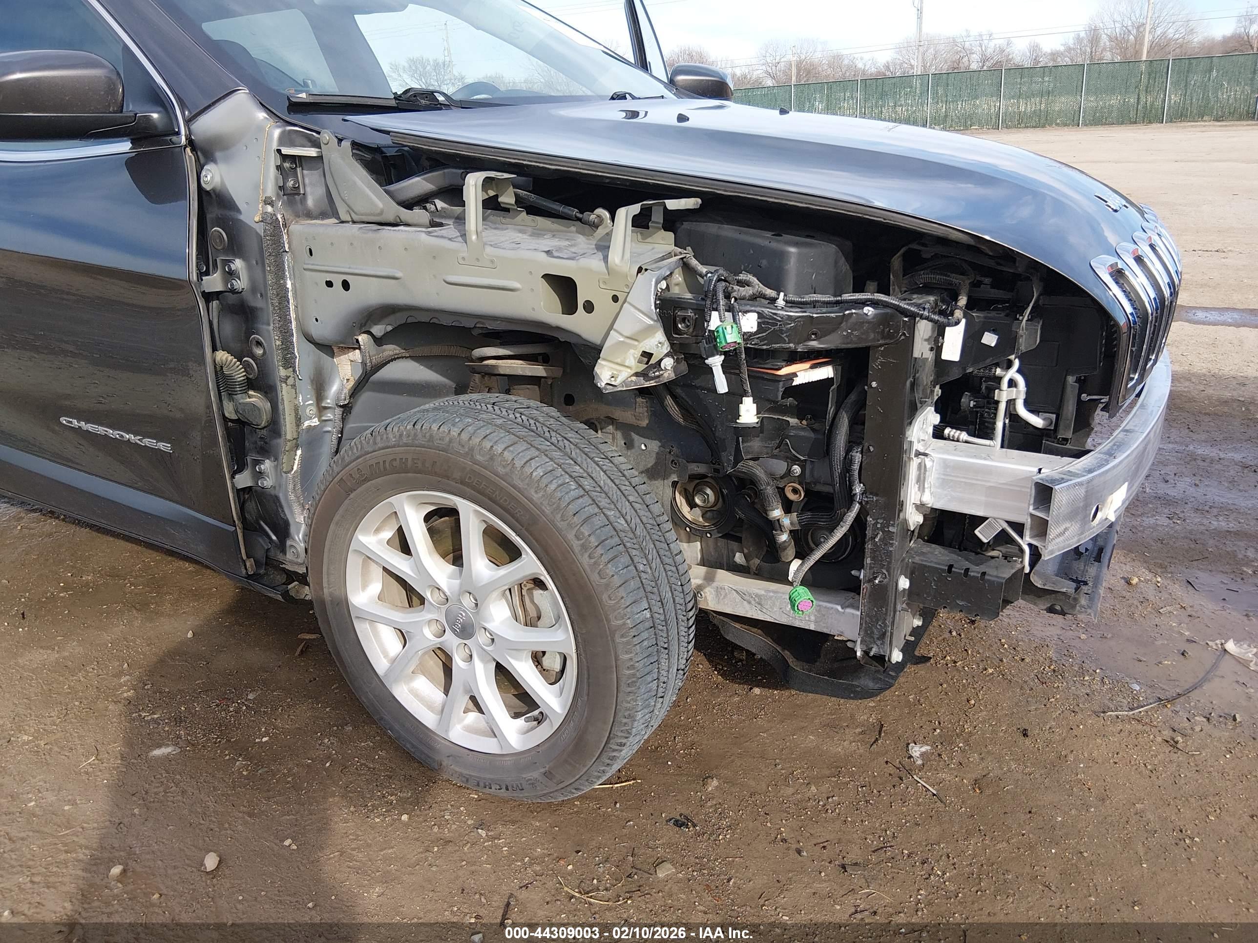 JEEP CHEROKEE image 6