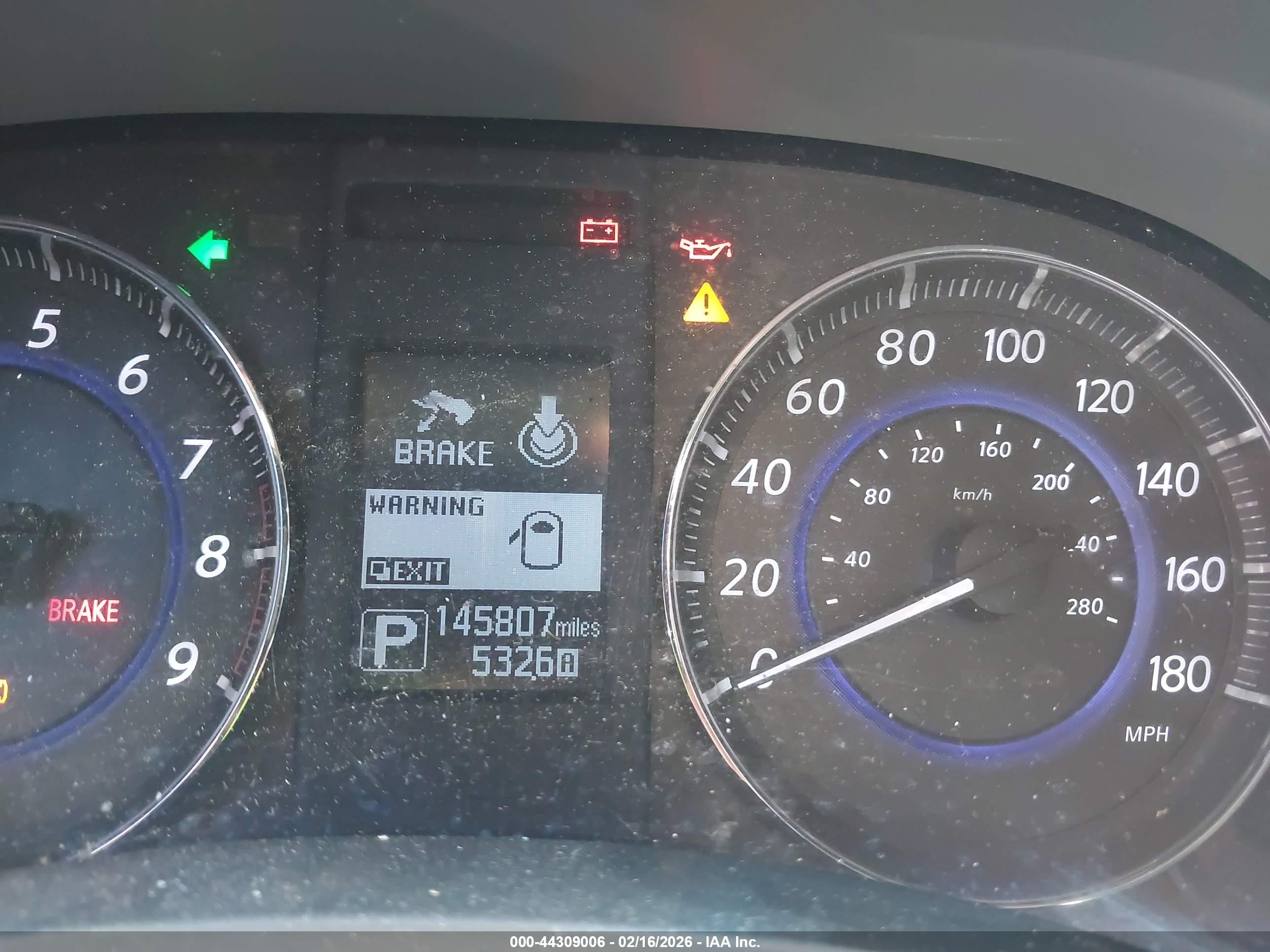INFINITI QX70 image 7