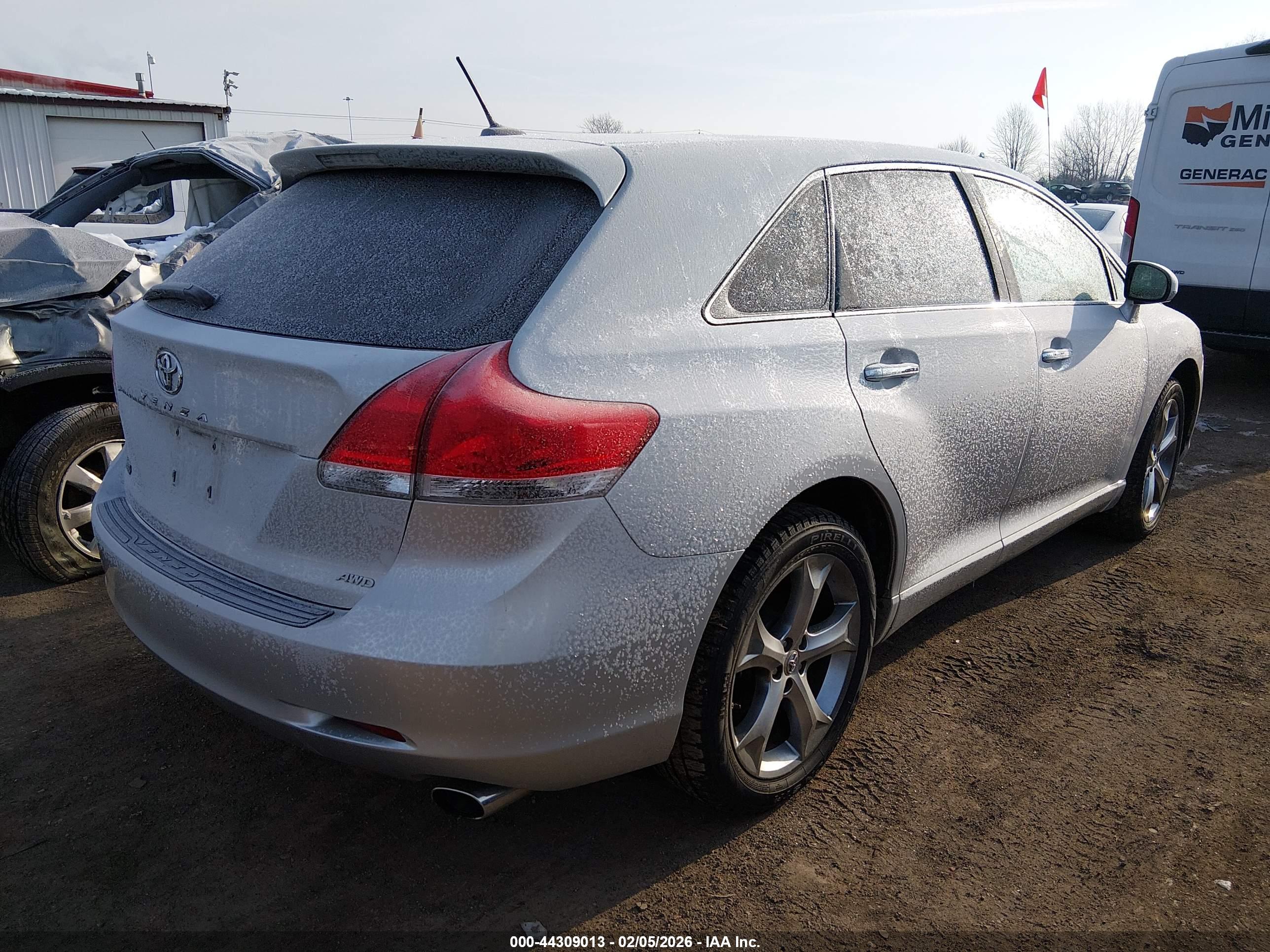 TOYOTA VENZA image 4