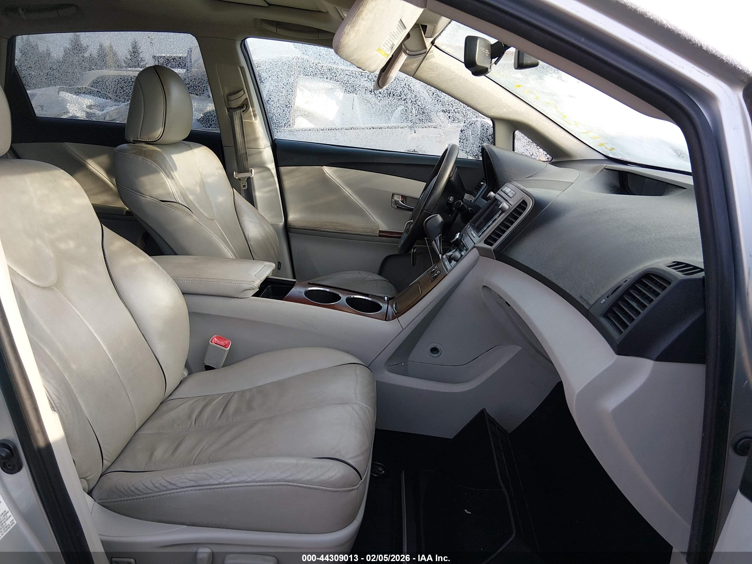 TOYOTA VENZA image 5