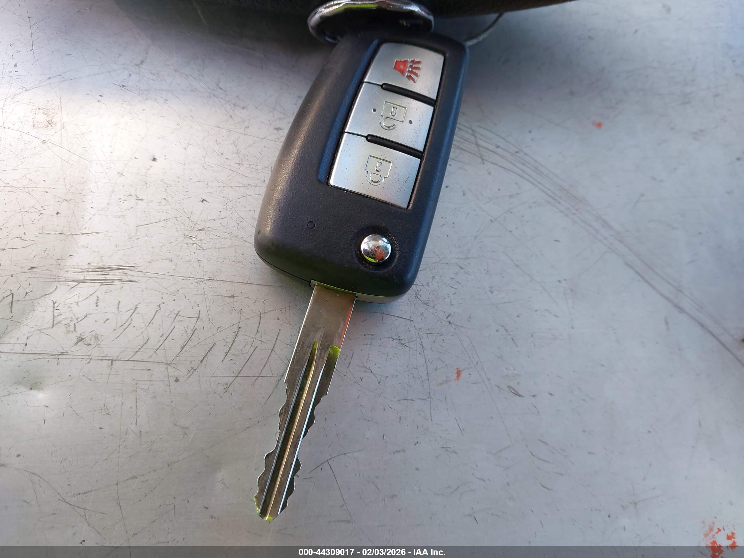 NISSAN ROGUE image 11