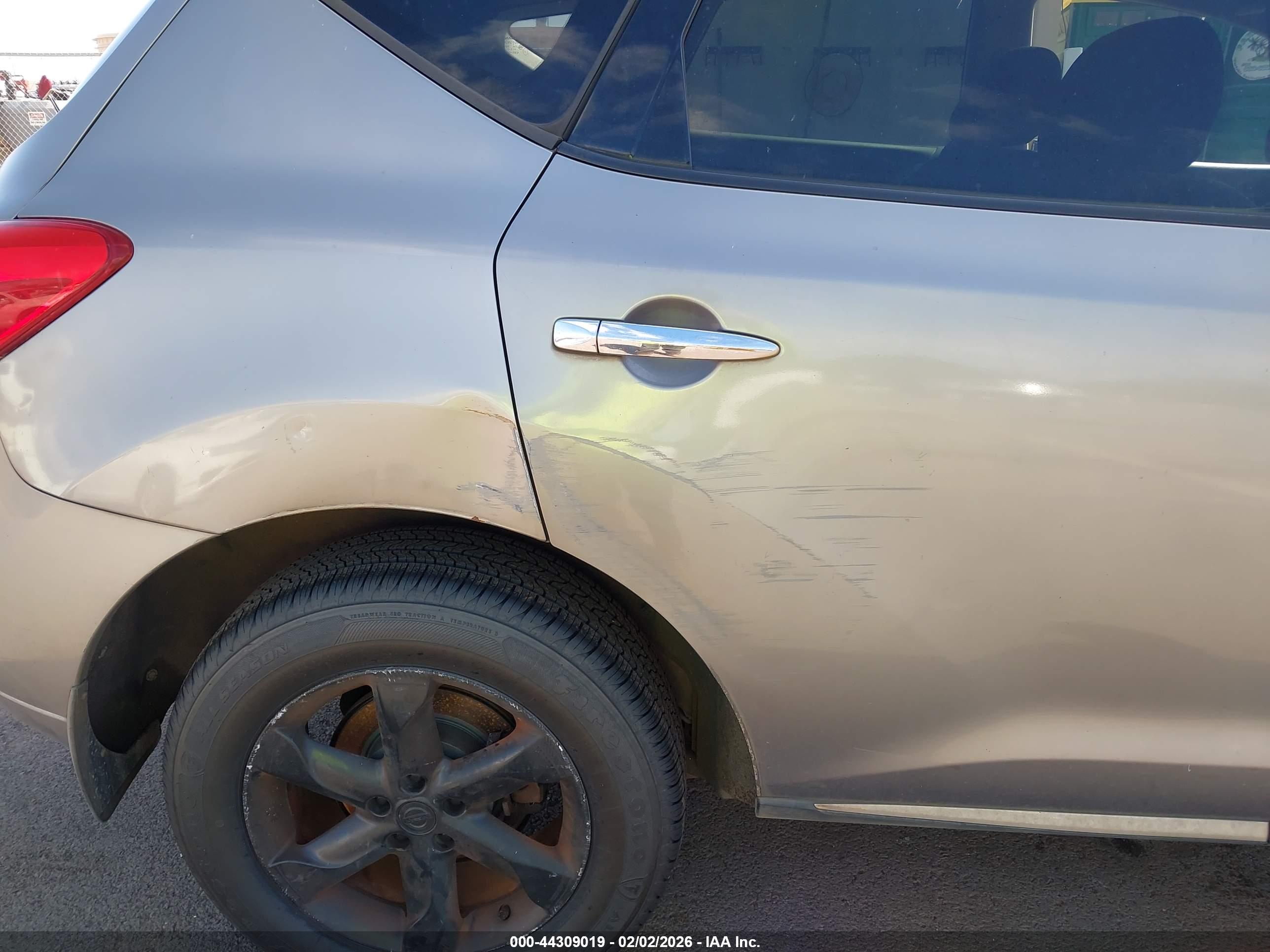 NISSAN MURANO image 6