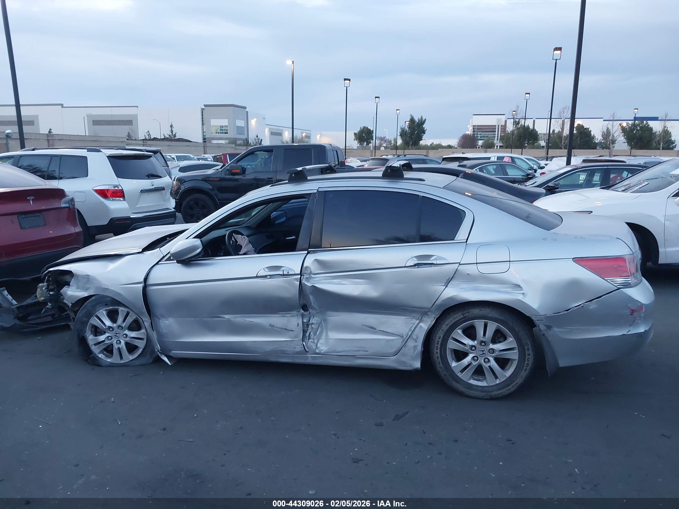 HONDA ACCORD image 6