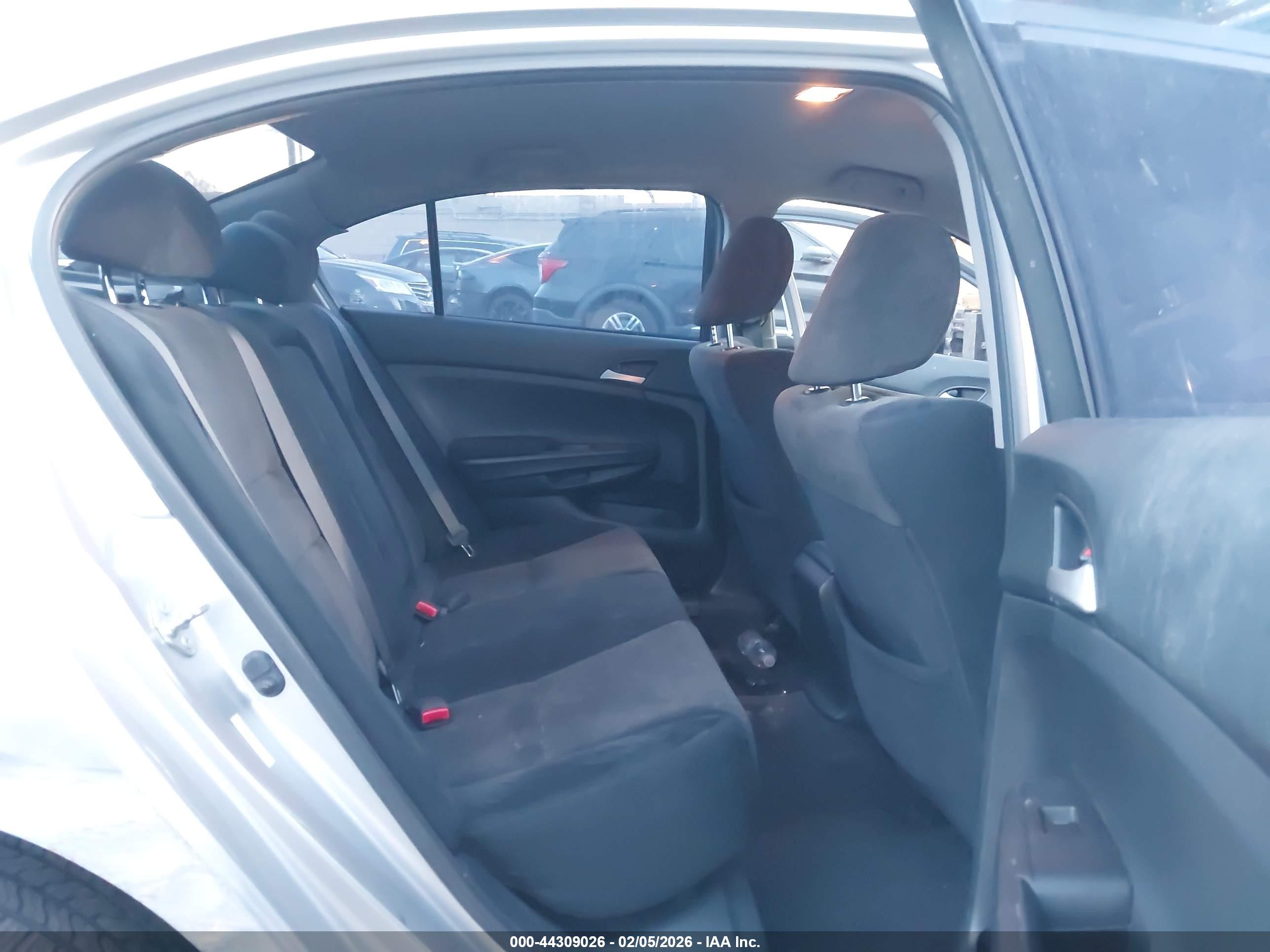 HONDA ACCORD image 8