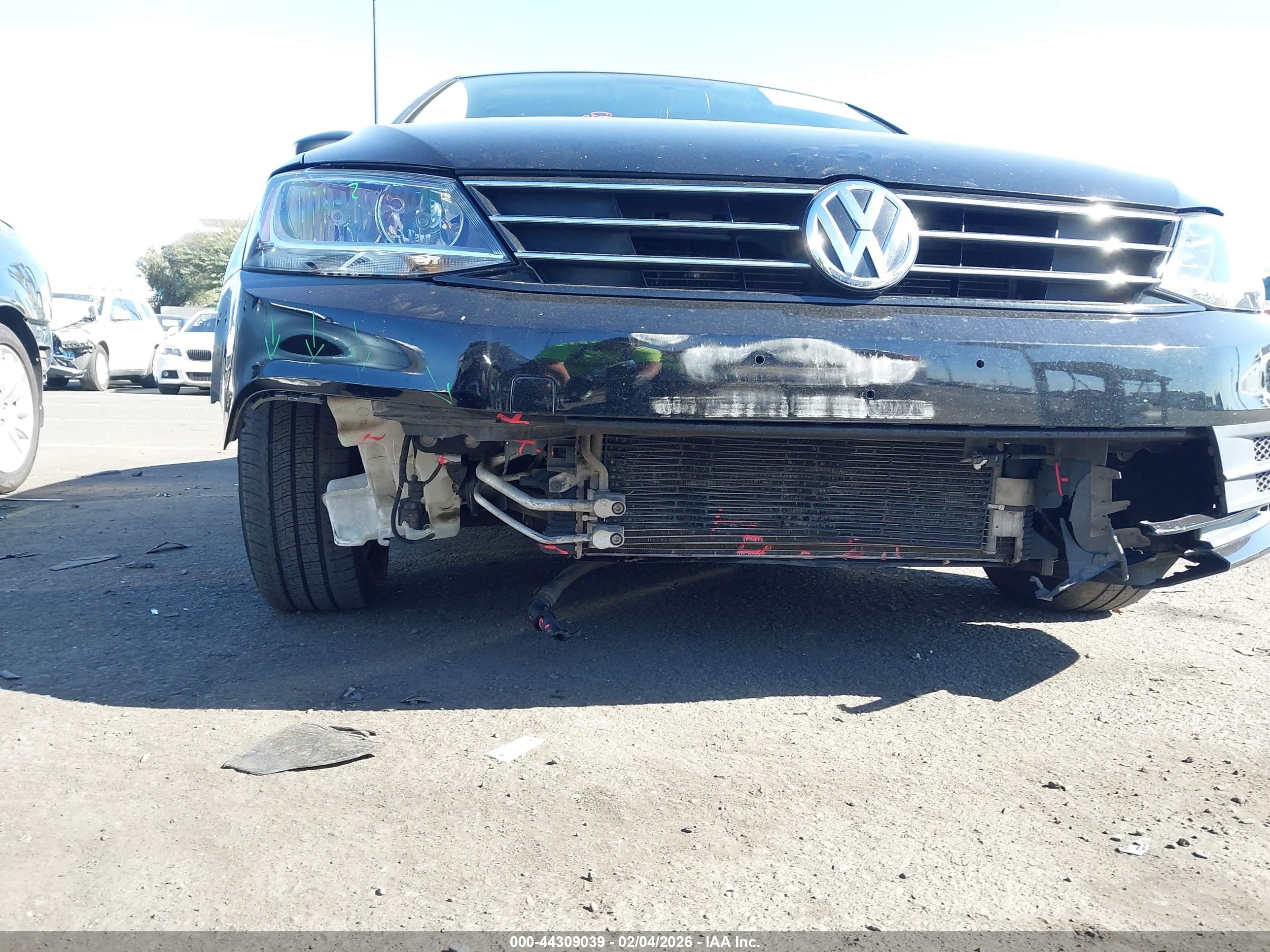 VOLKSWAGEN JETTA image 6