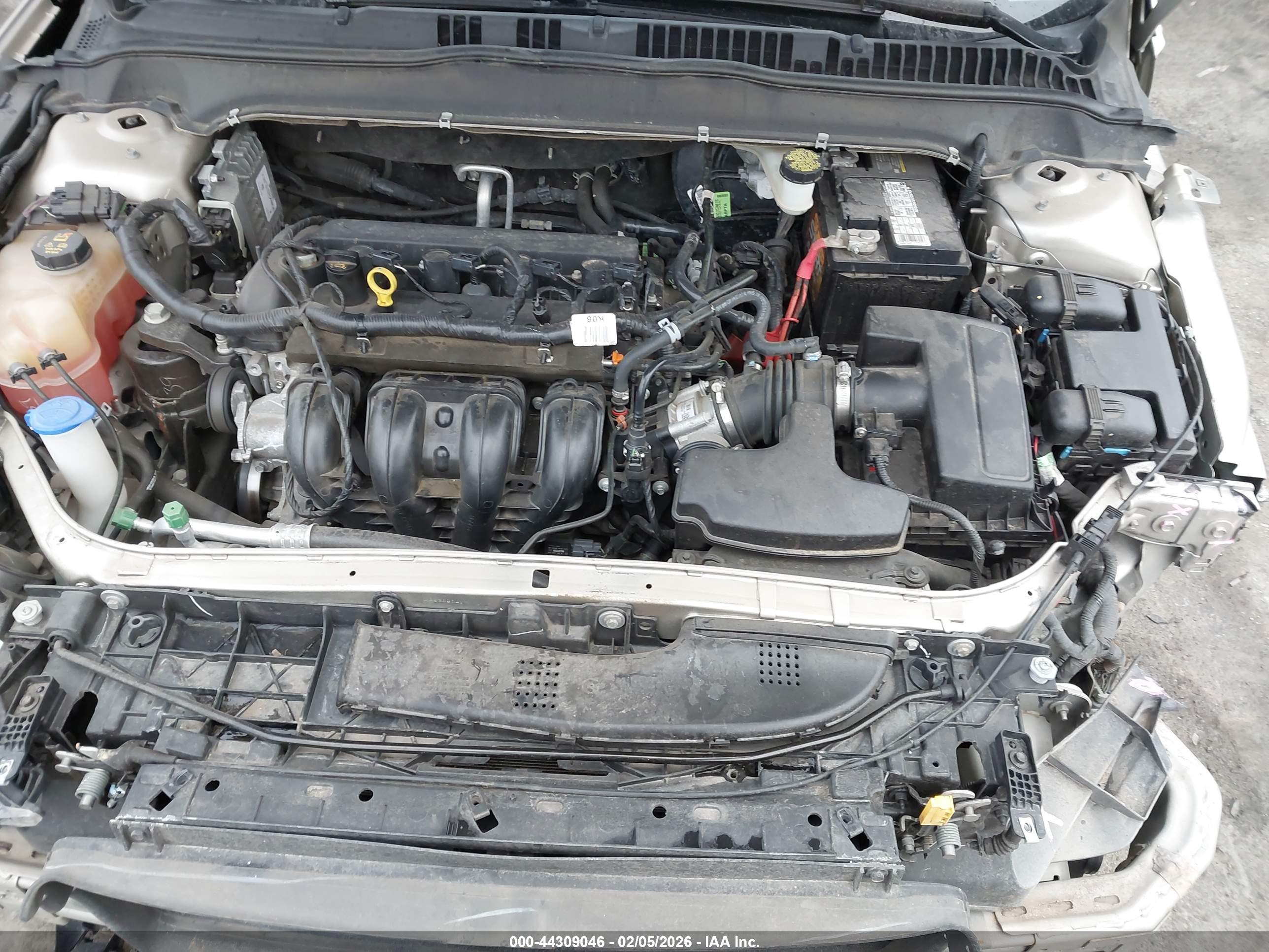 FORD FUSION image 10