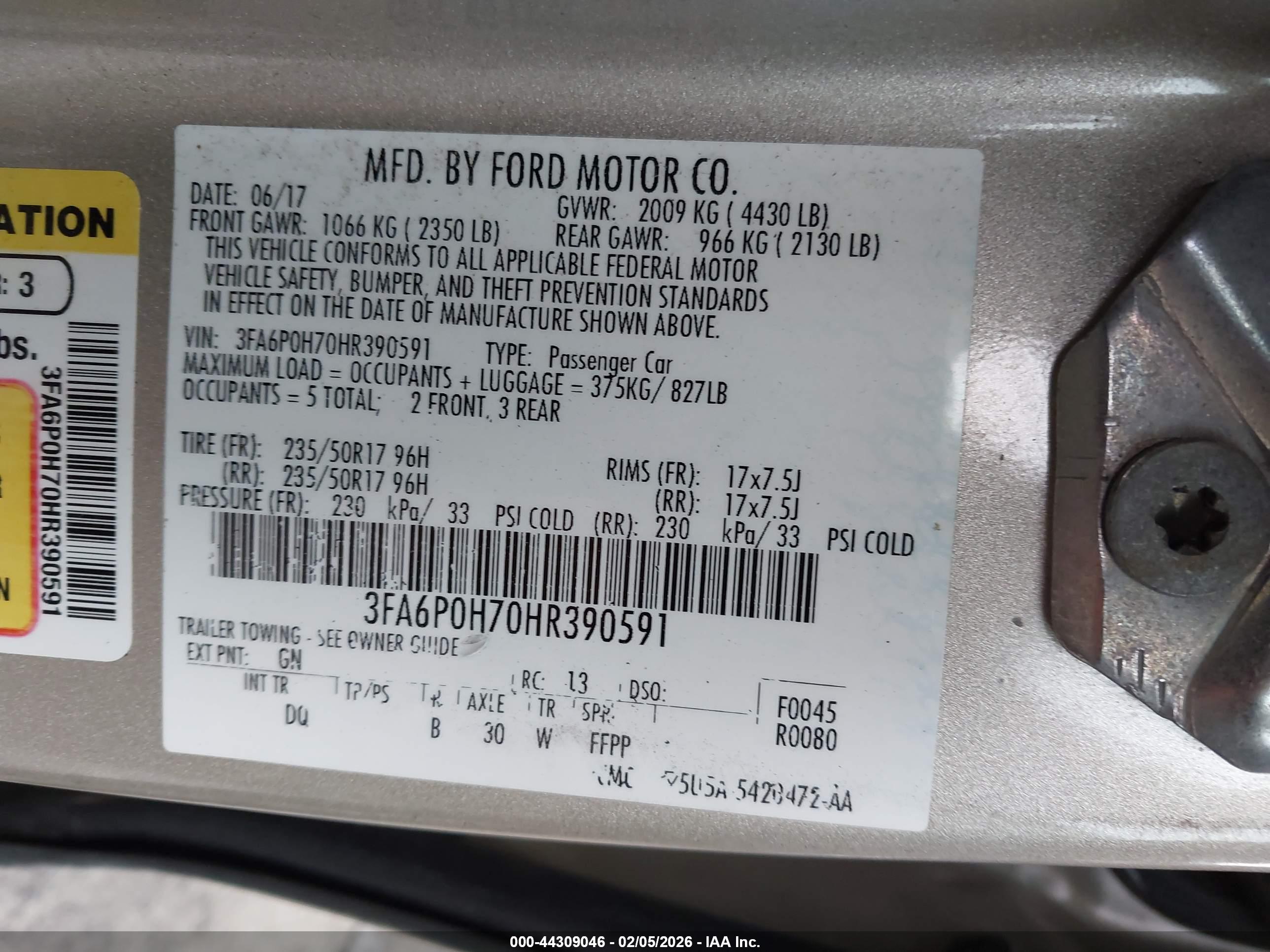 FORD FUSION image 9