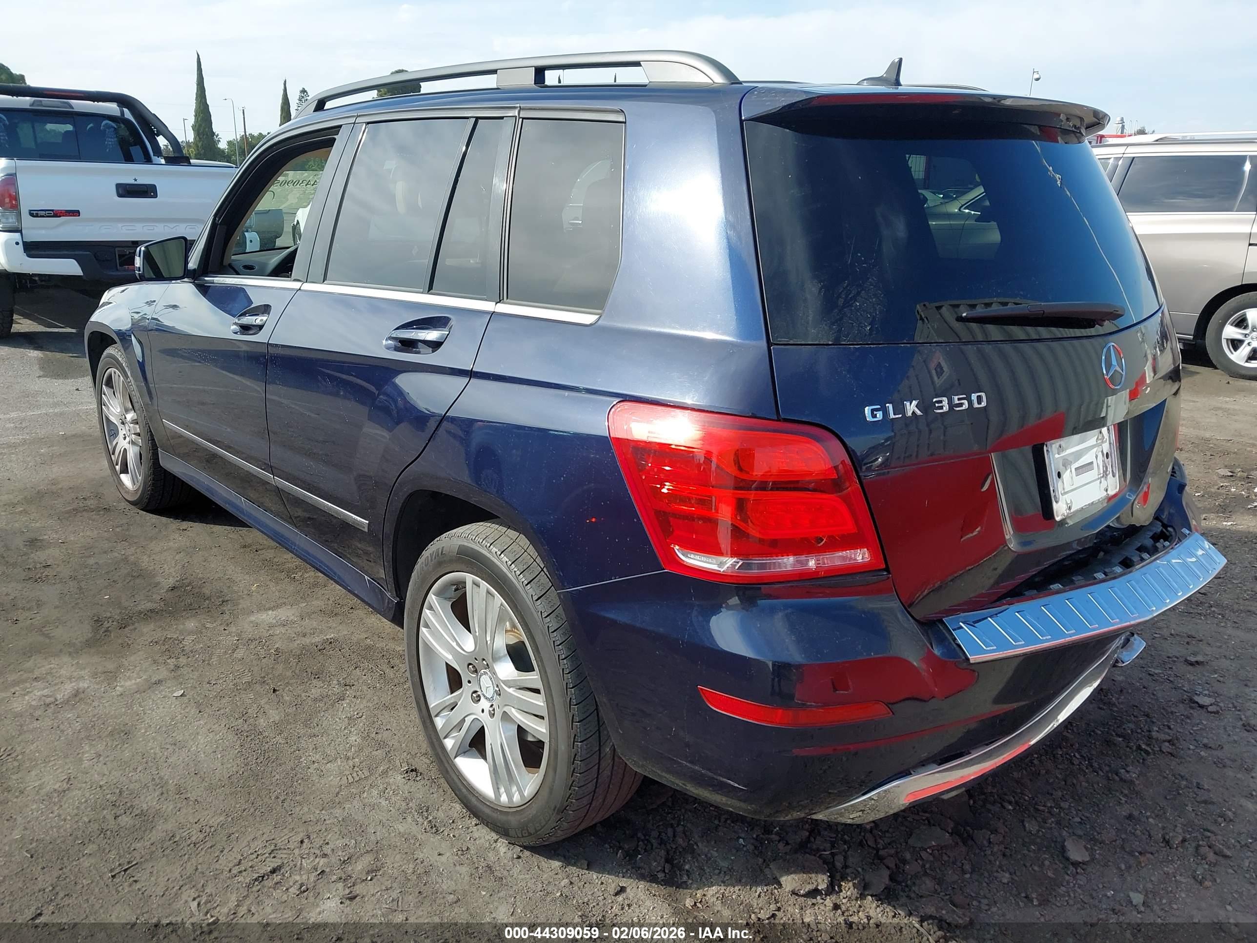 MERCEDES-BENZ GLK image 3