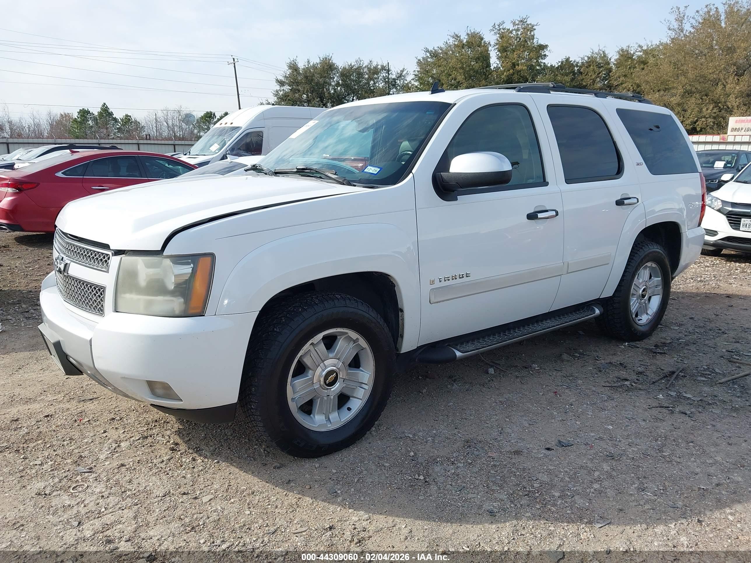 CHEVROLET TAHOE image 2