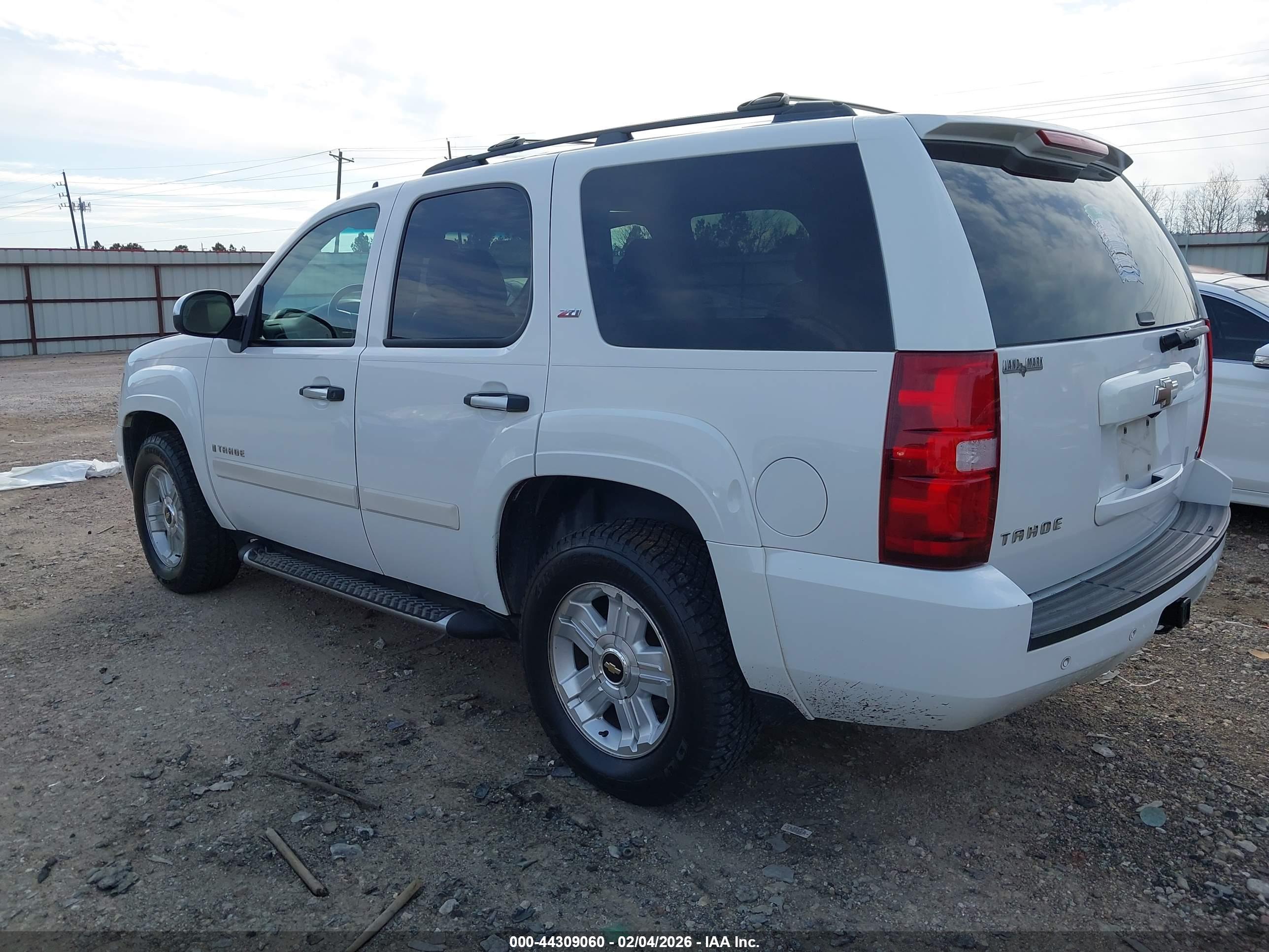 CHEVROLET TAHOE image 3