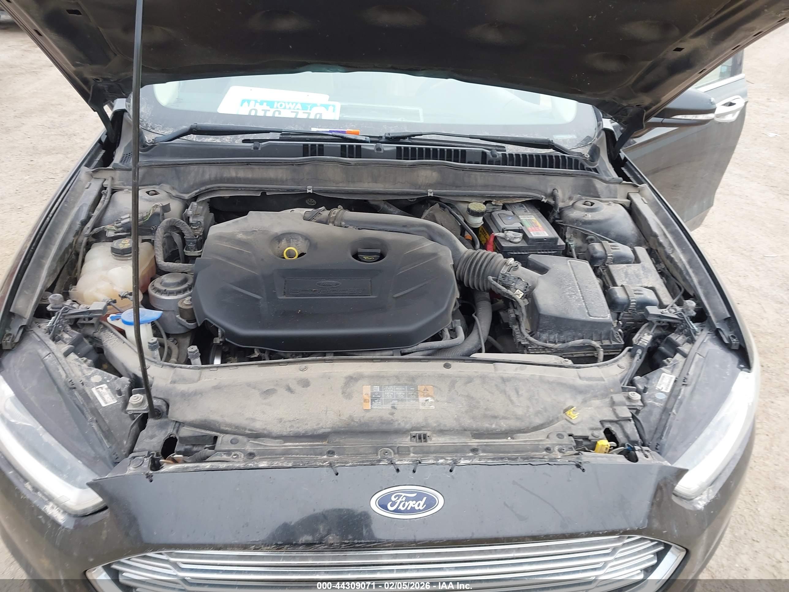 FORD FUSION image 10