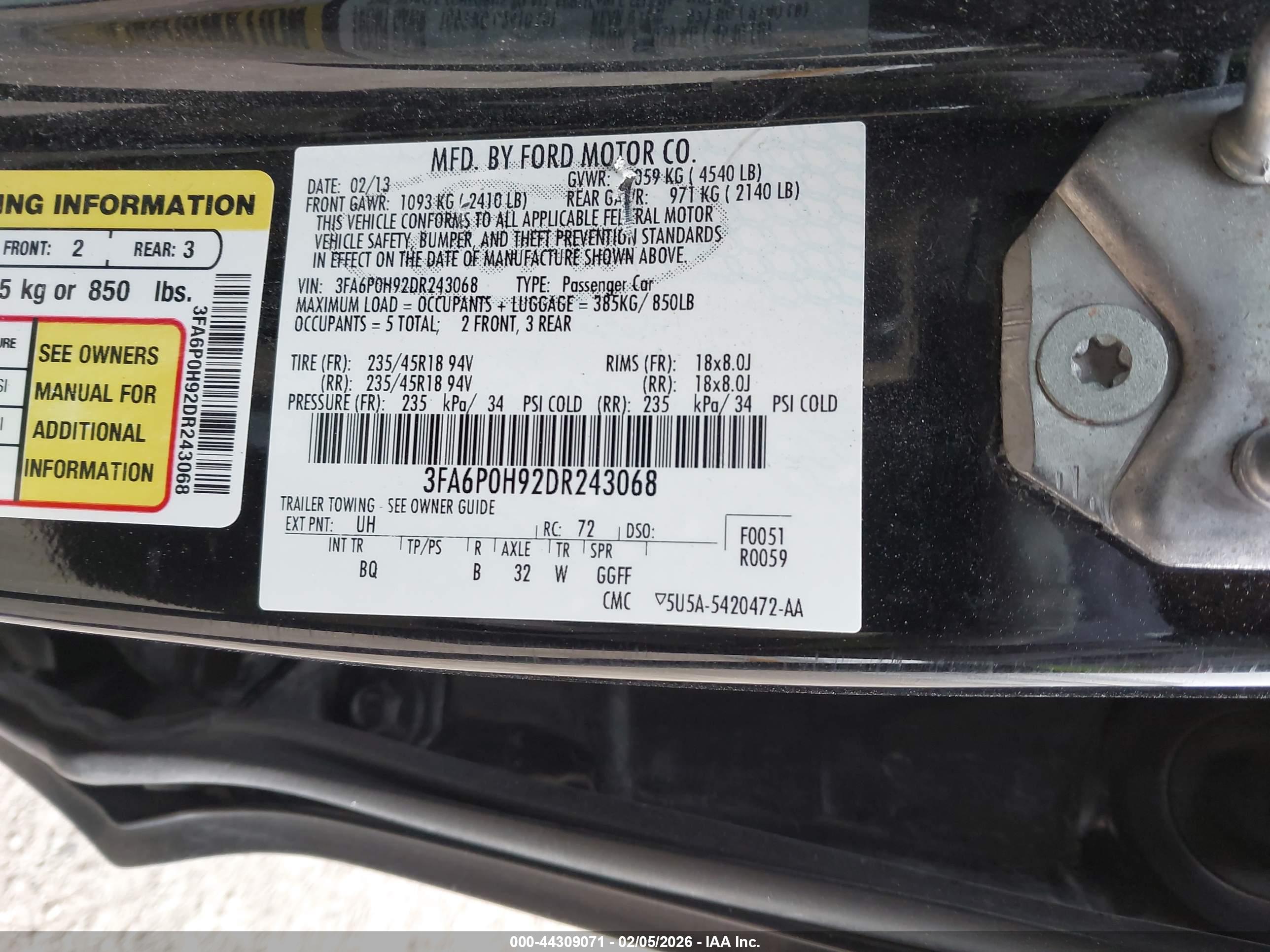 FORD FUSION image 9