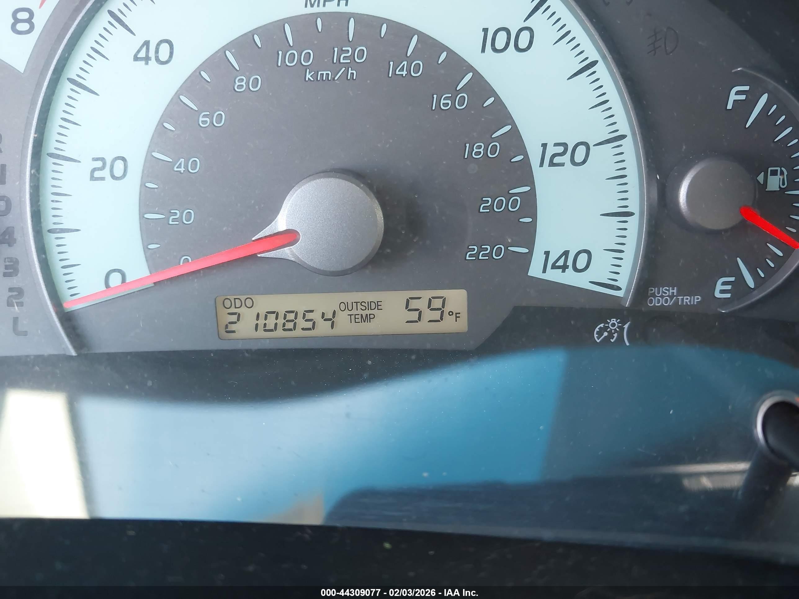 TOYOTA CAMRY image 7