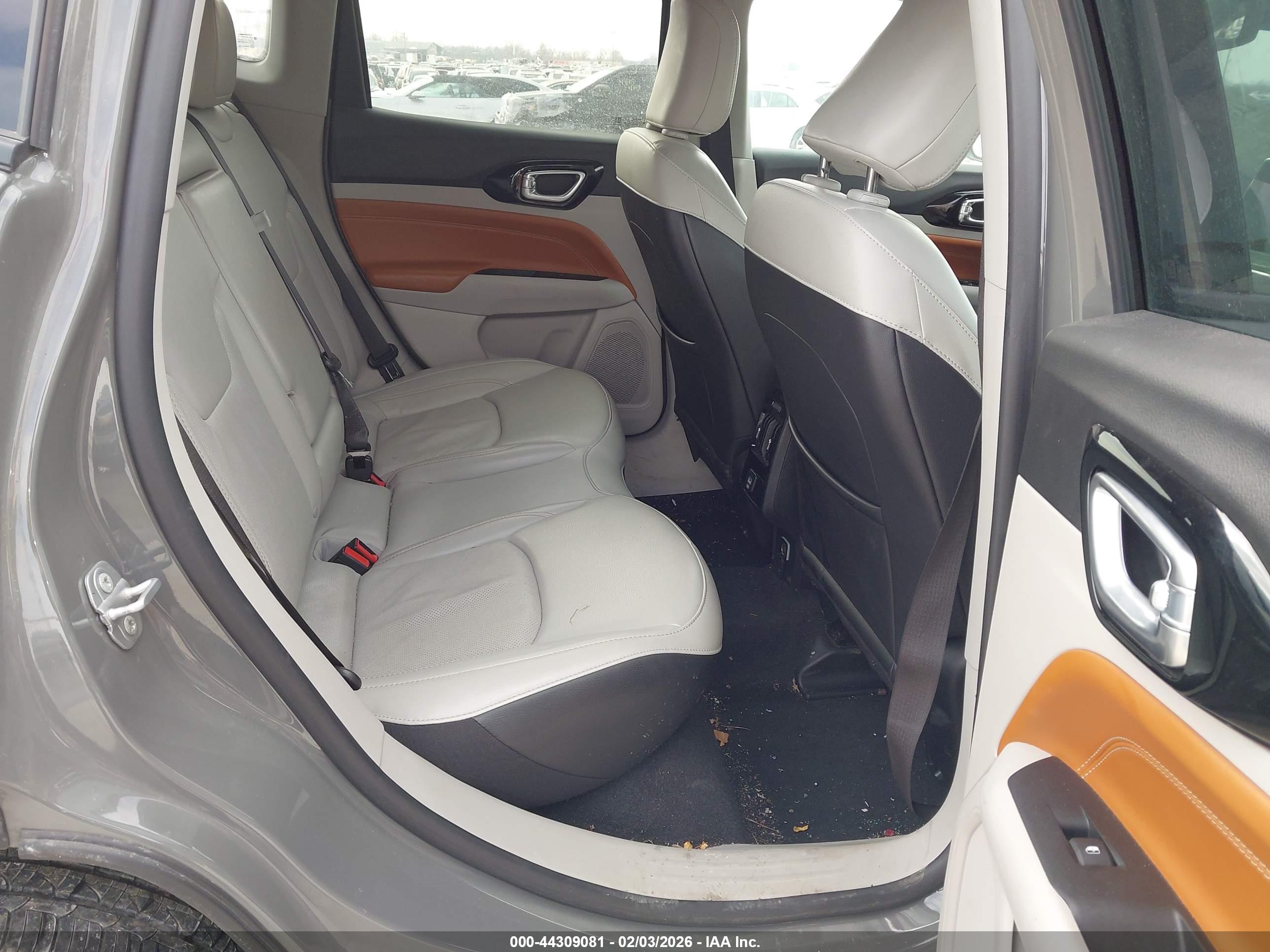 JEEP COMPASS image 8