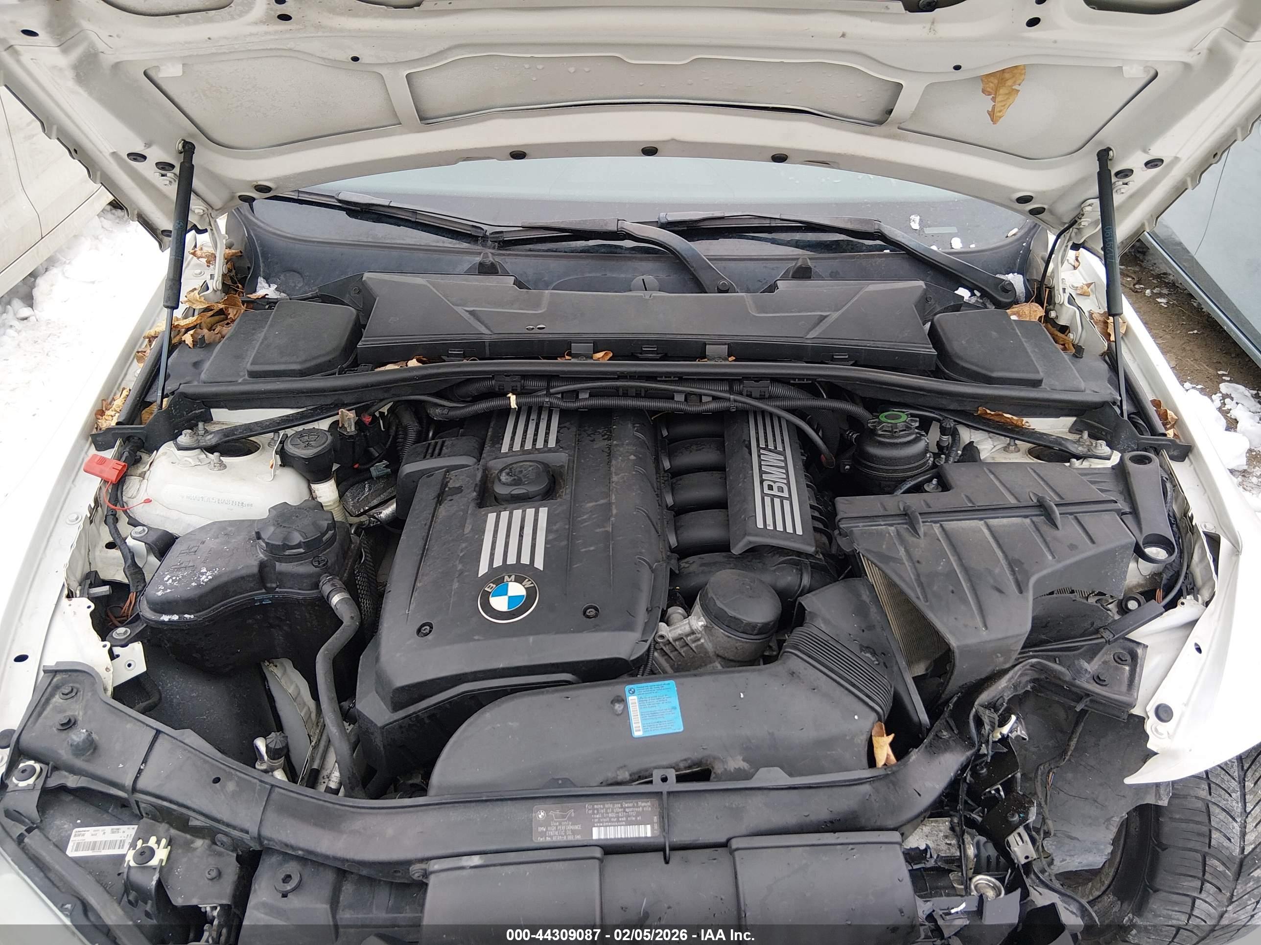 BMW 328I image 10