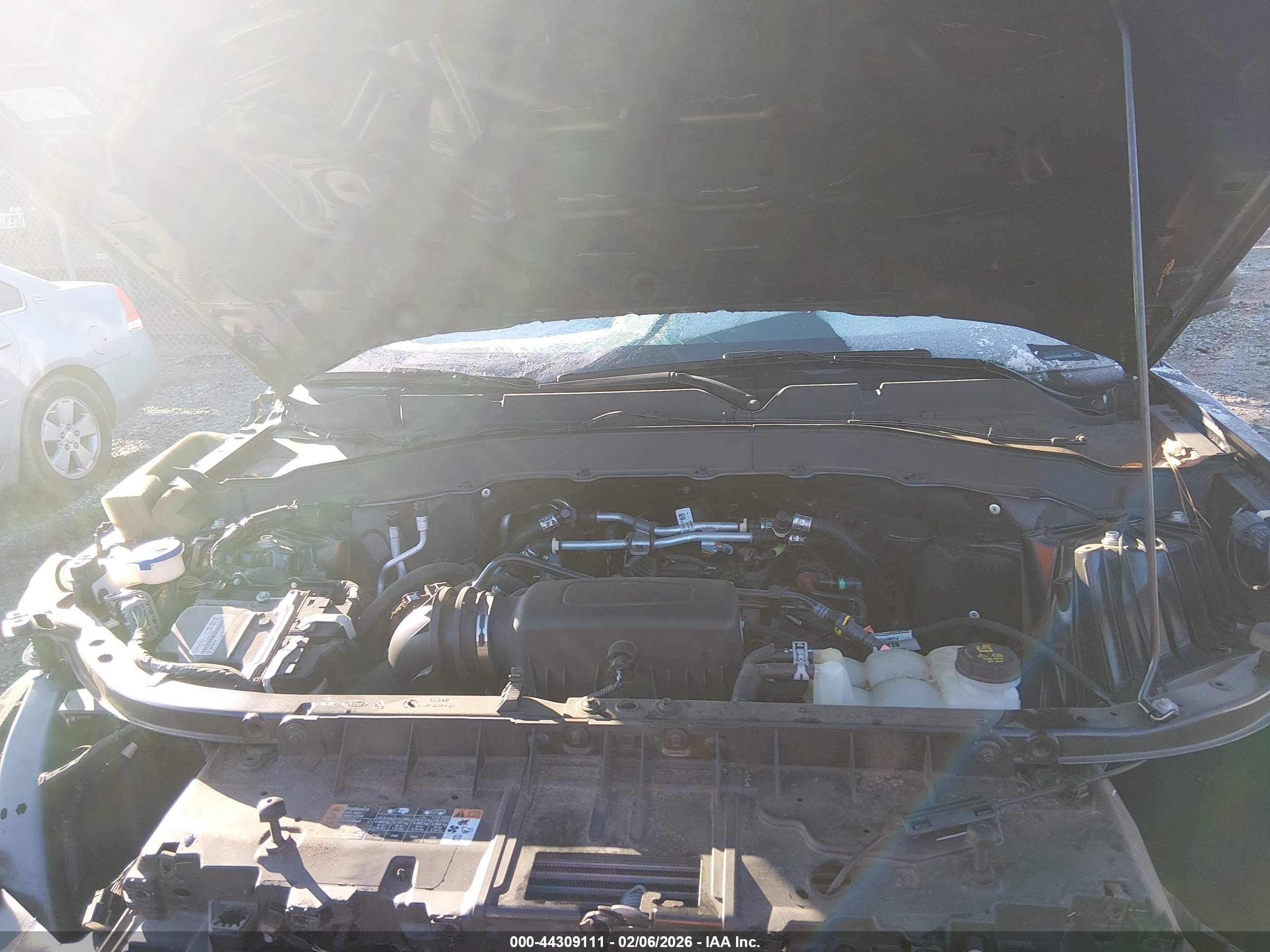 FORD EXPLORER image 10