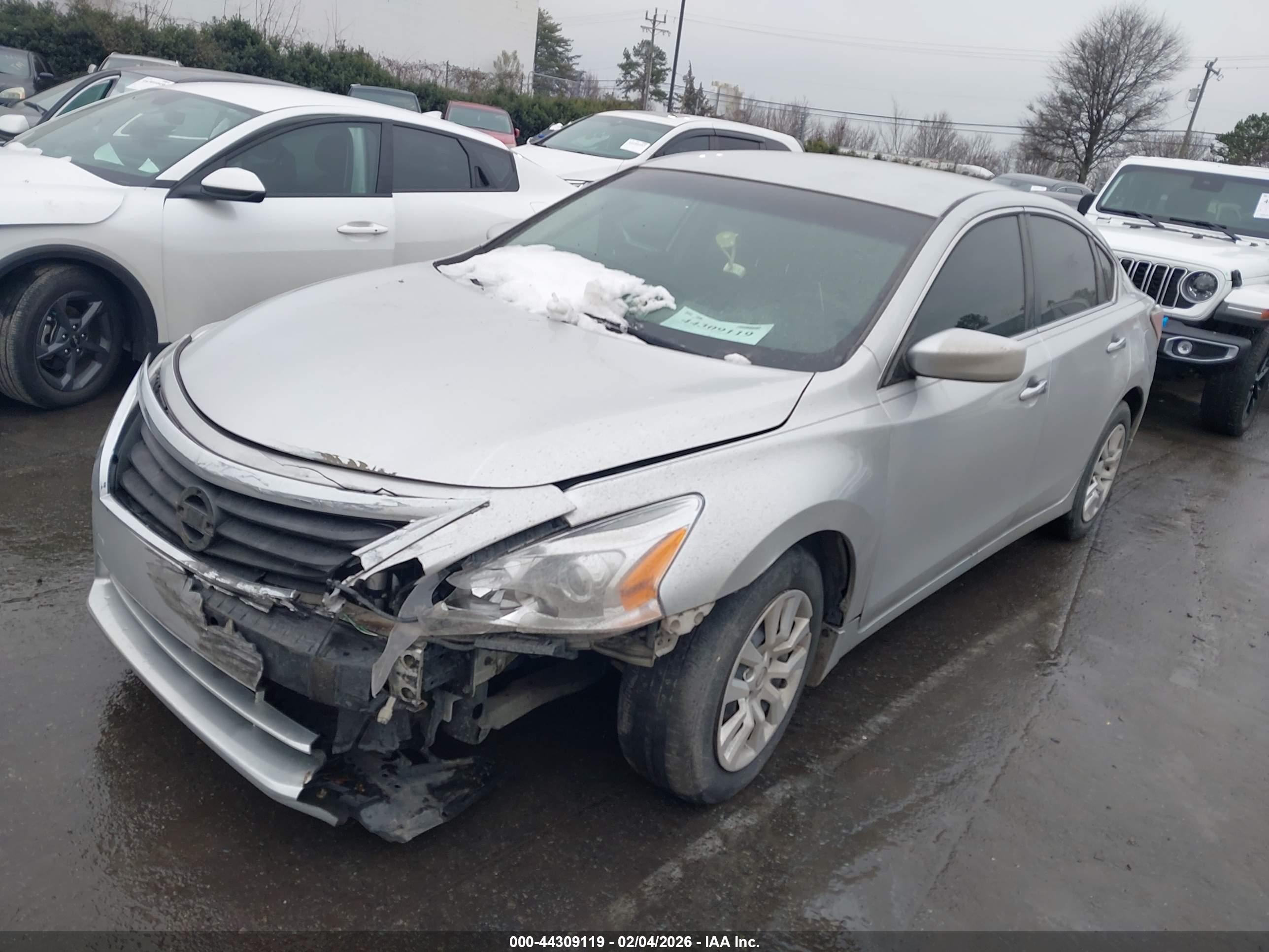 NISSAN ALTIMA image 2
