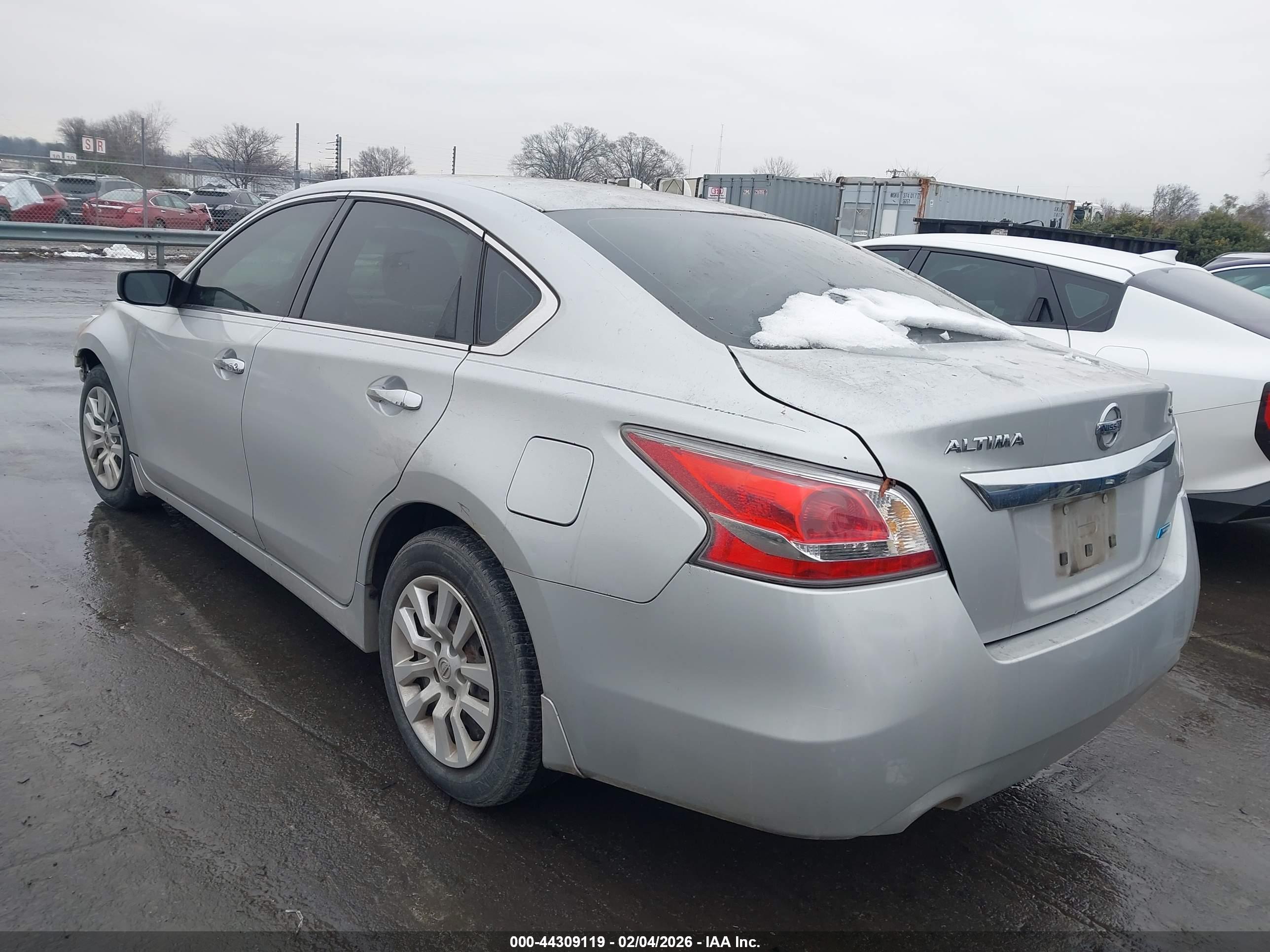 NISSAN ALTIMA image 3