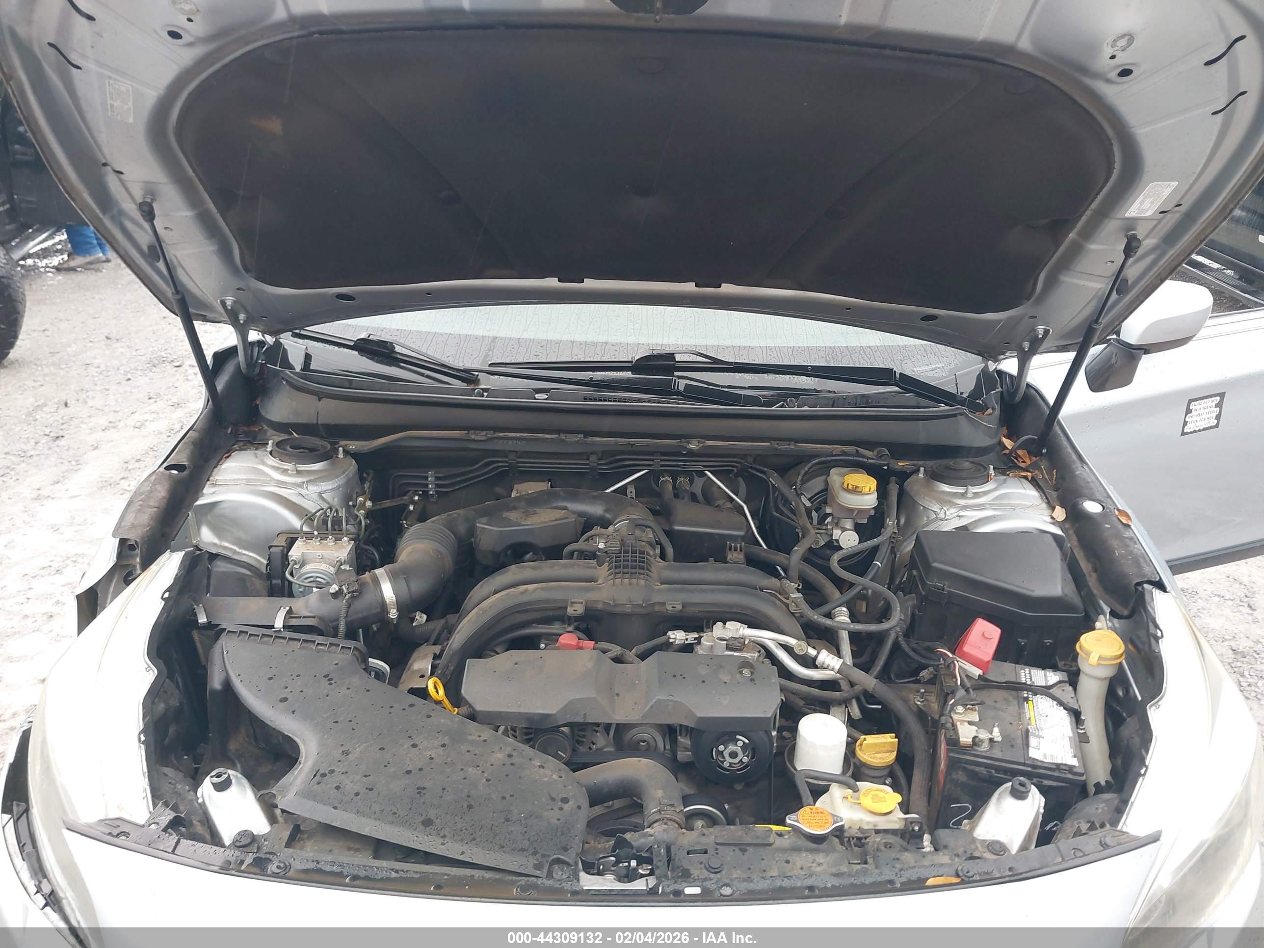 SUBARU OUTBACK image 10