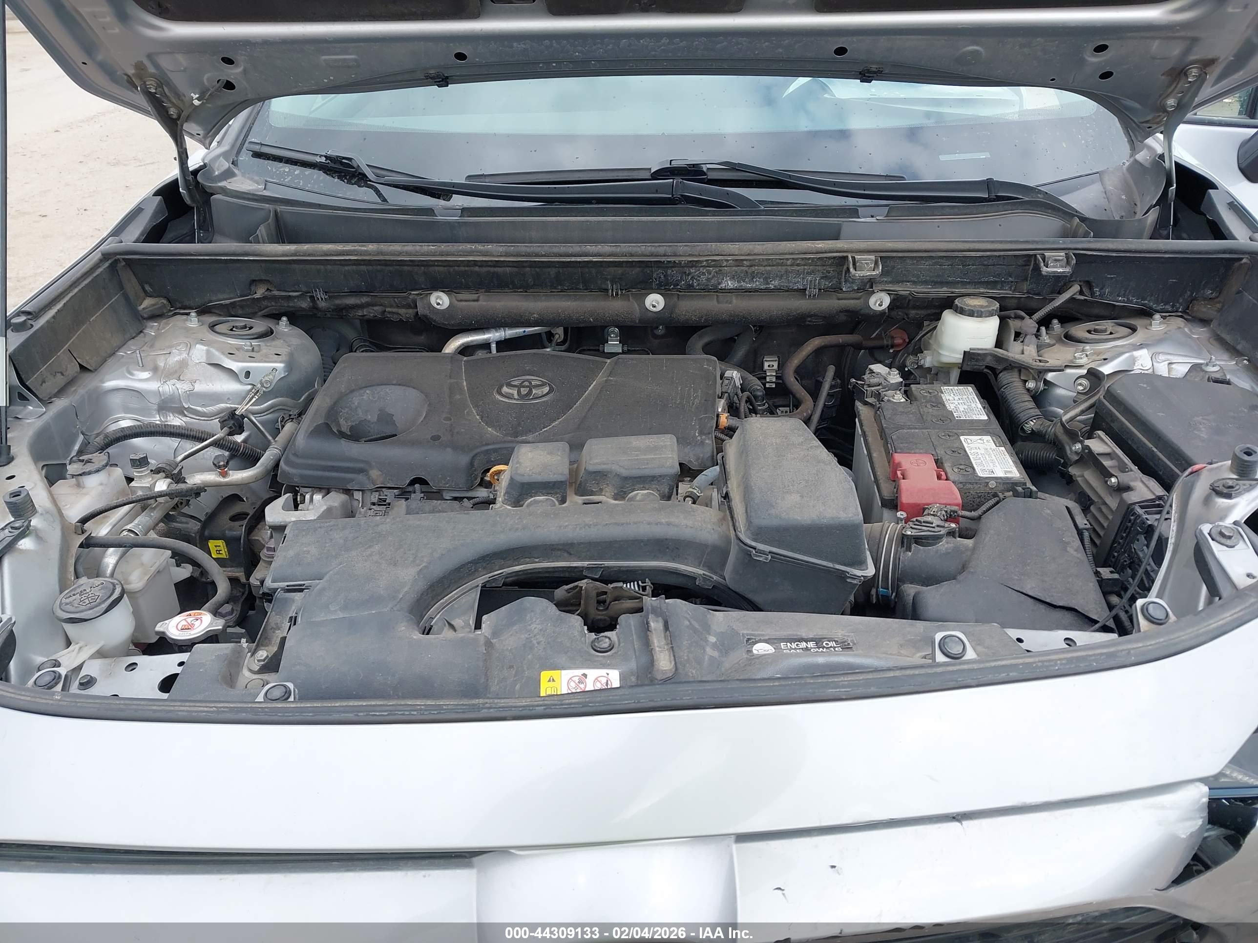 TOYOTA RAV4 image 10