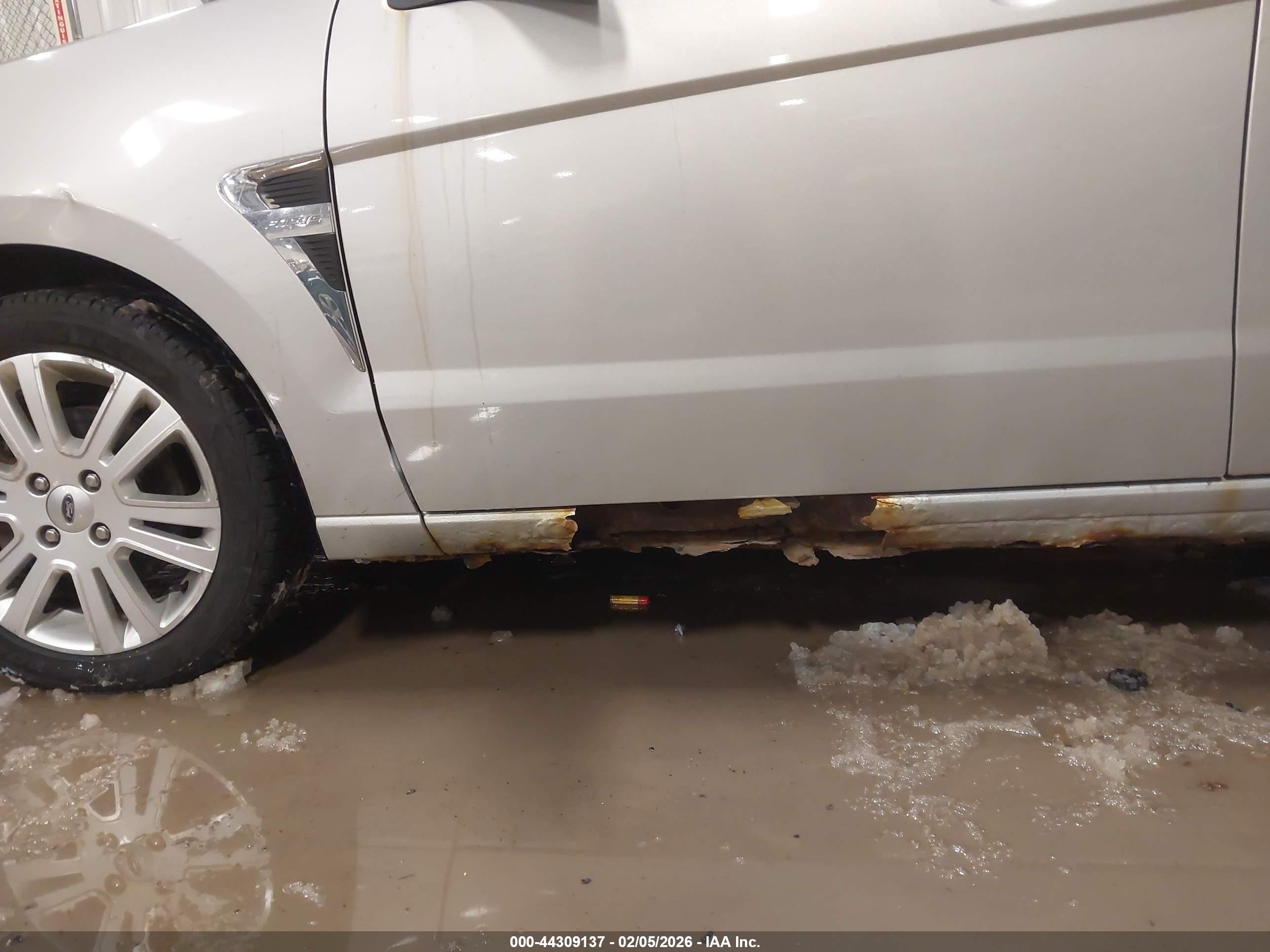 FORD FOCUS image 6