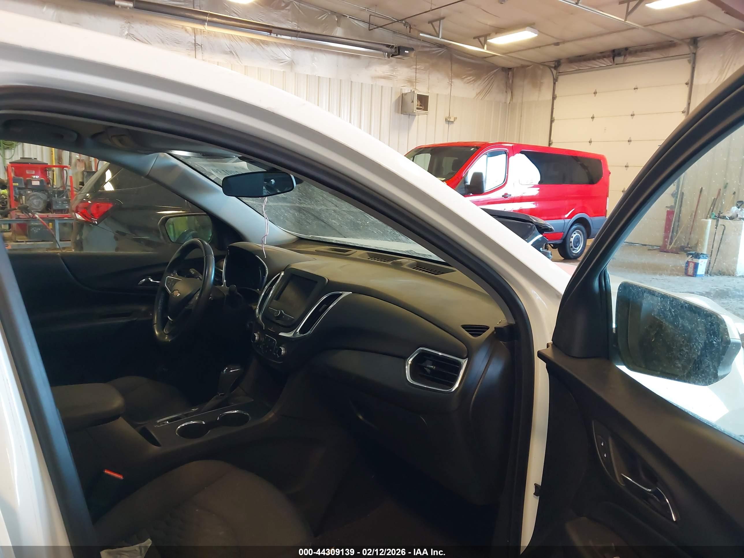 CHEVROLET EQUINOX image 5