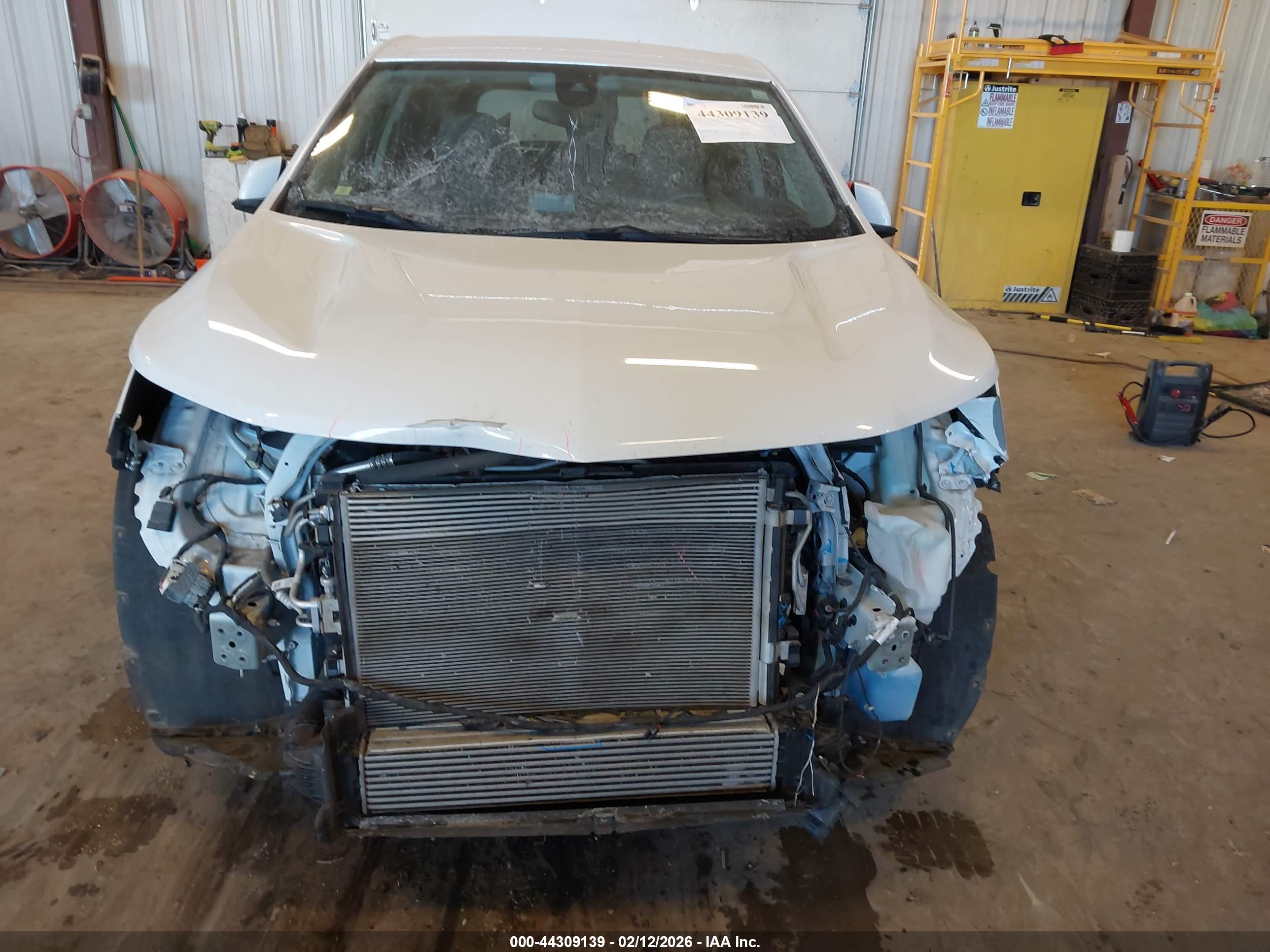 CHEVROLET EQUINOX image 6