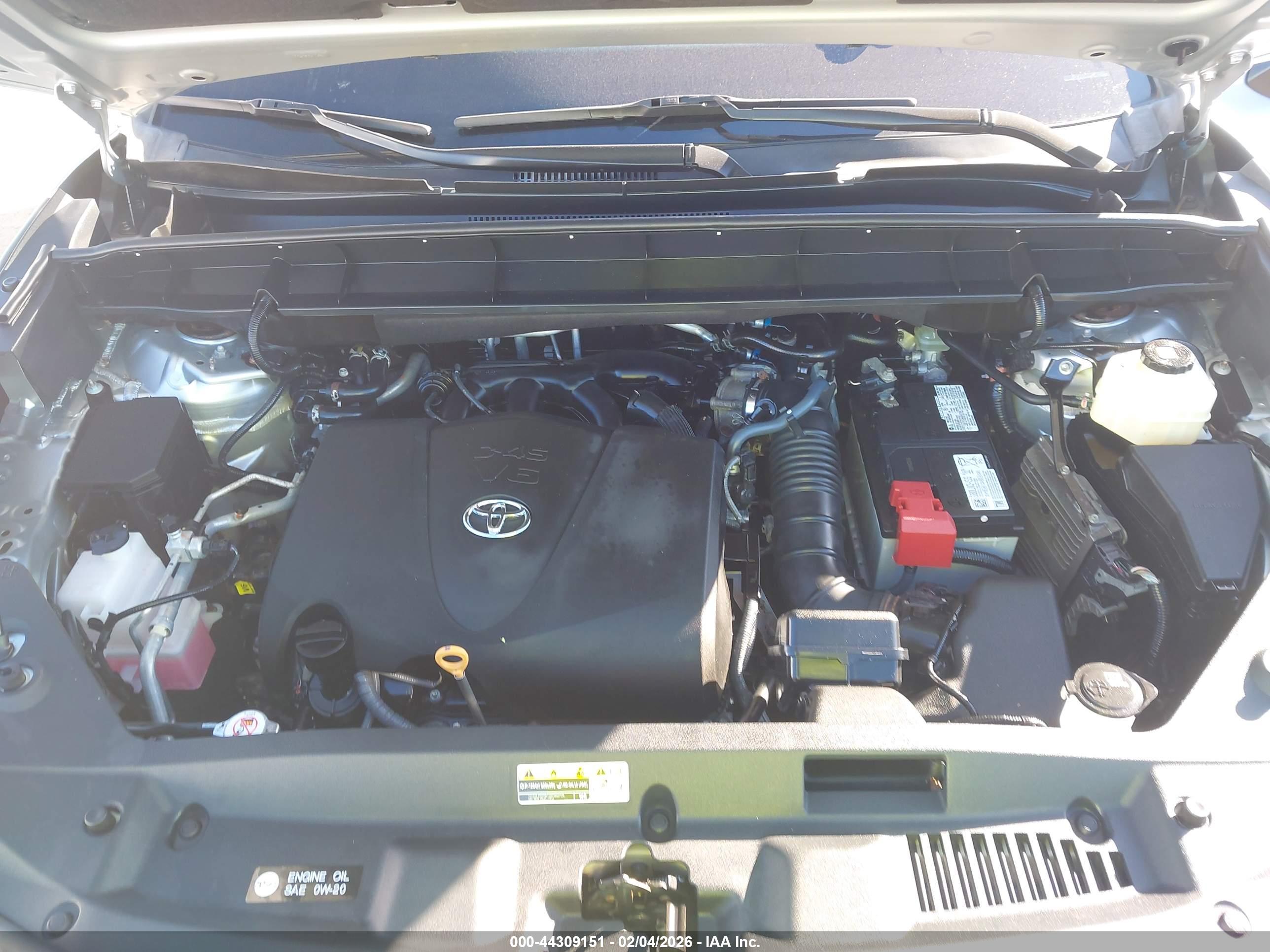 TOYOTA HIGHLANDER image 10
