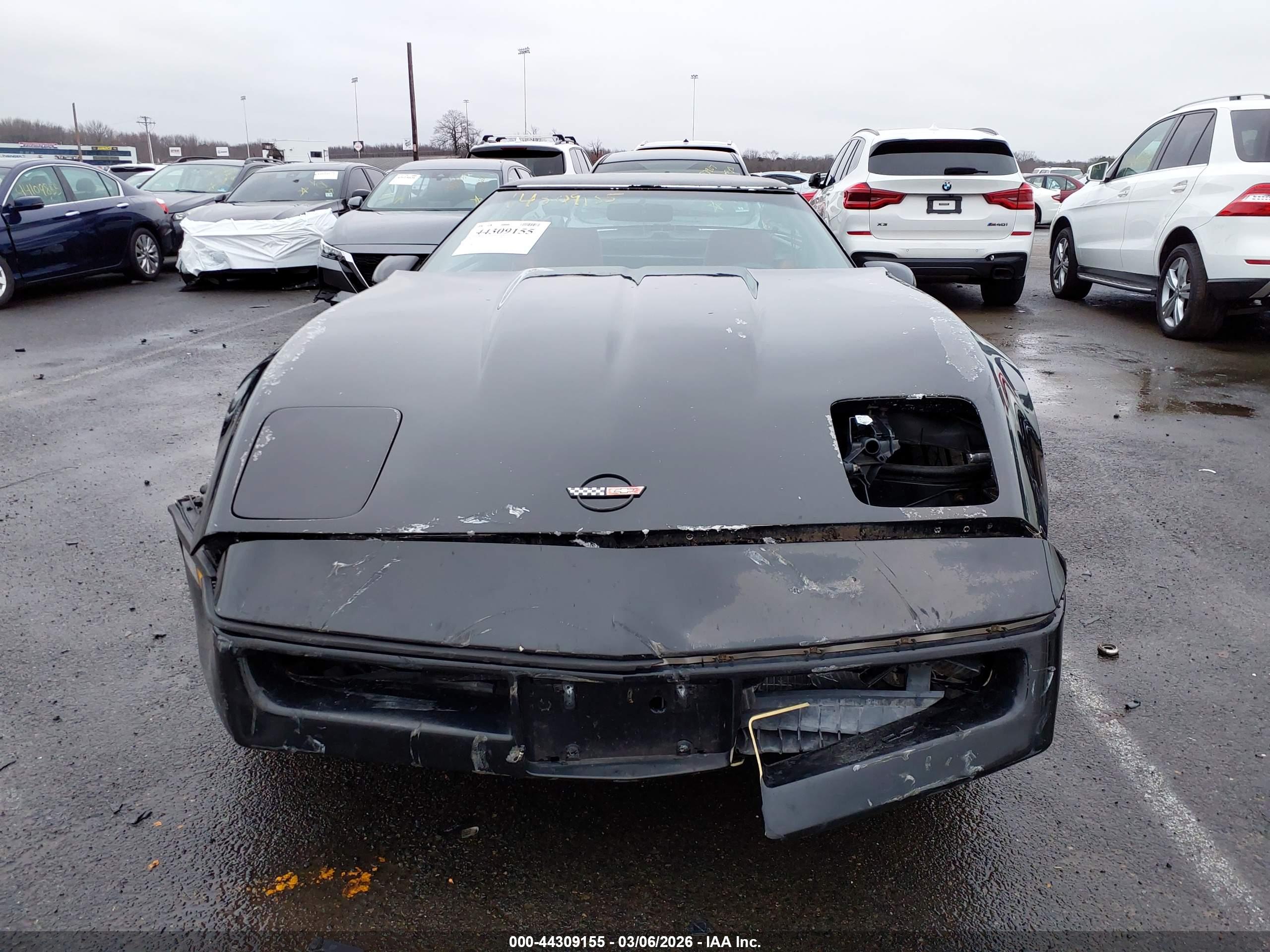 CHEVROLET CORVETTE image 6