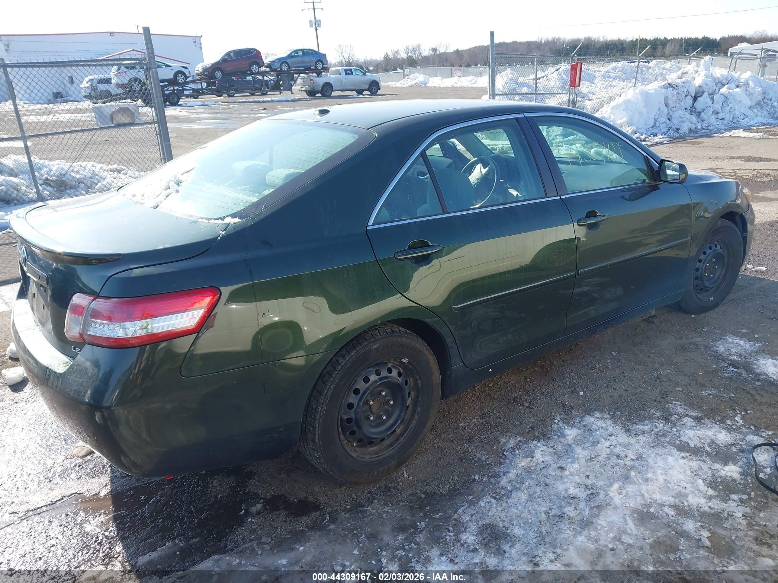 TOYOTA CAMRY image 4