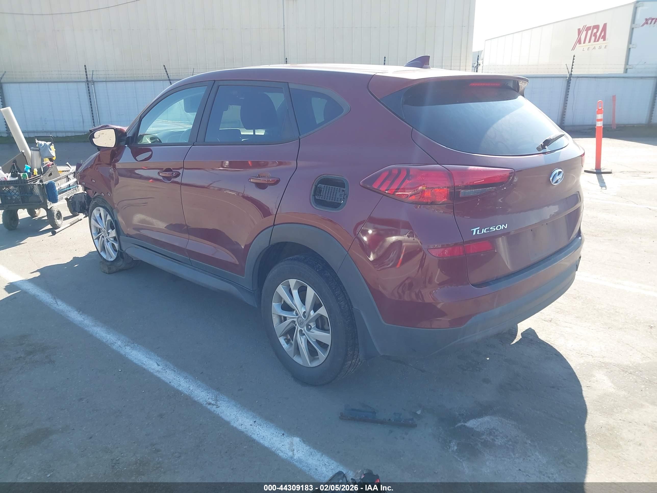 HYUNDAI TUCSON image 3