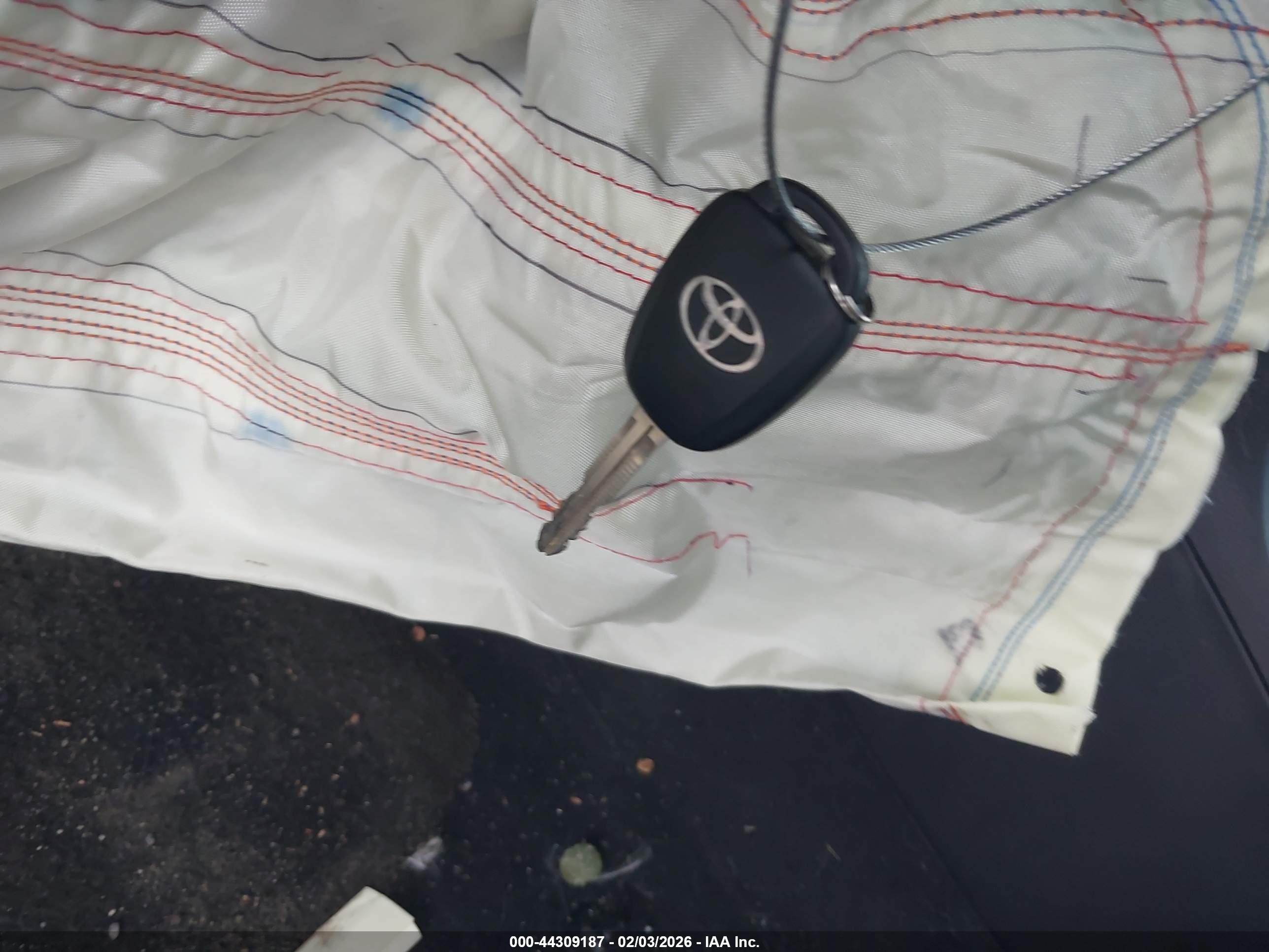 TOYOTA COROLLA image 11