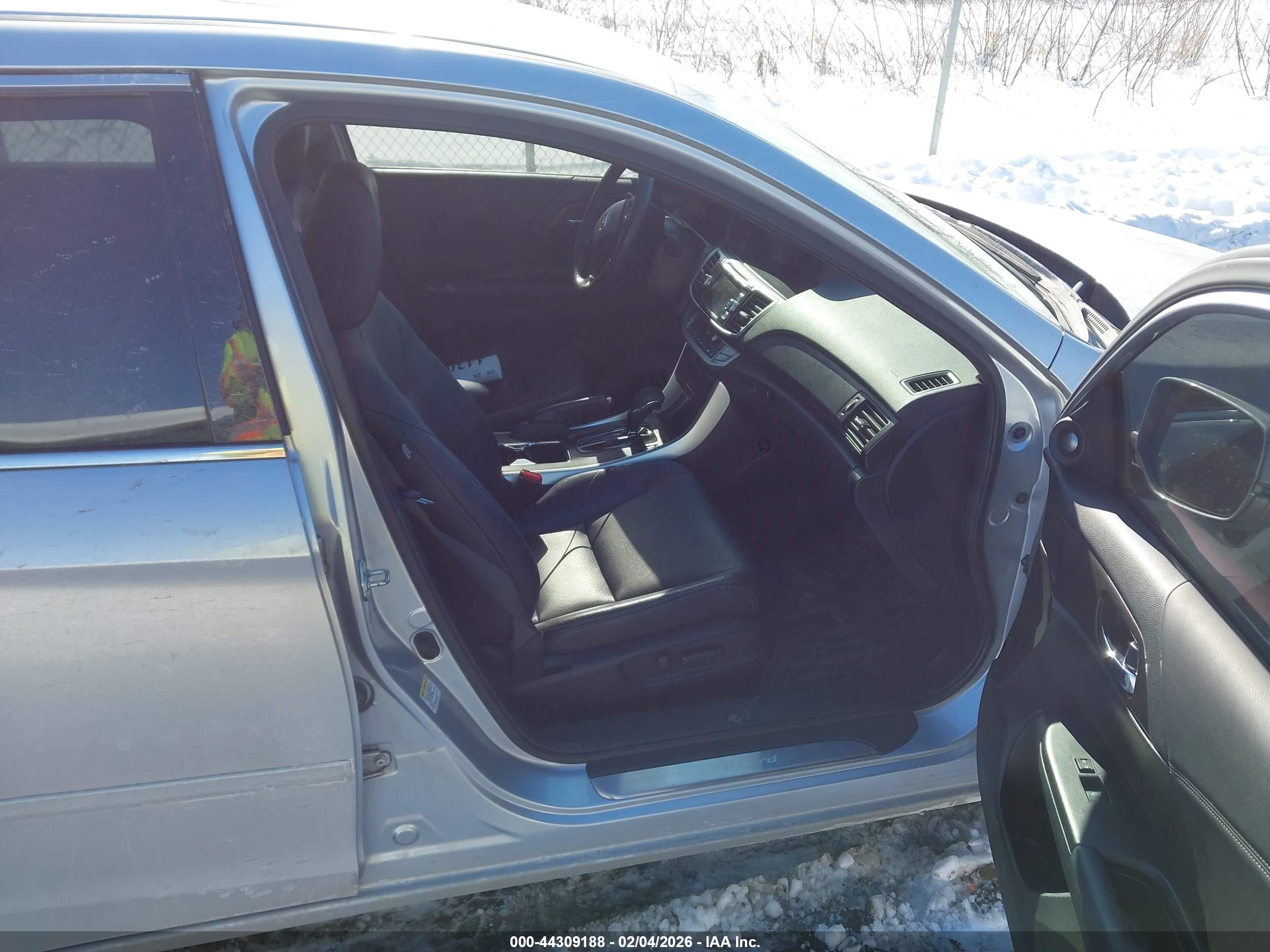 HONDA ACCORD image 5