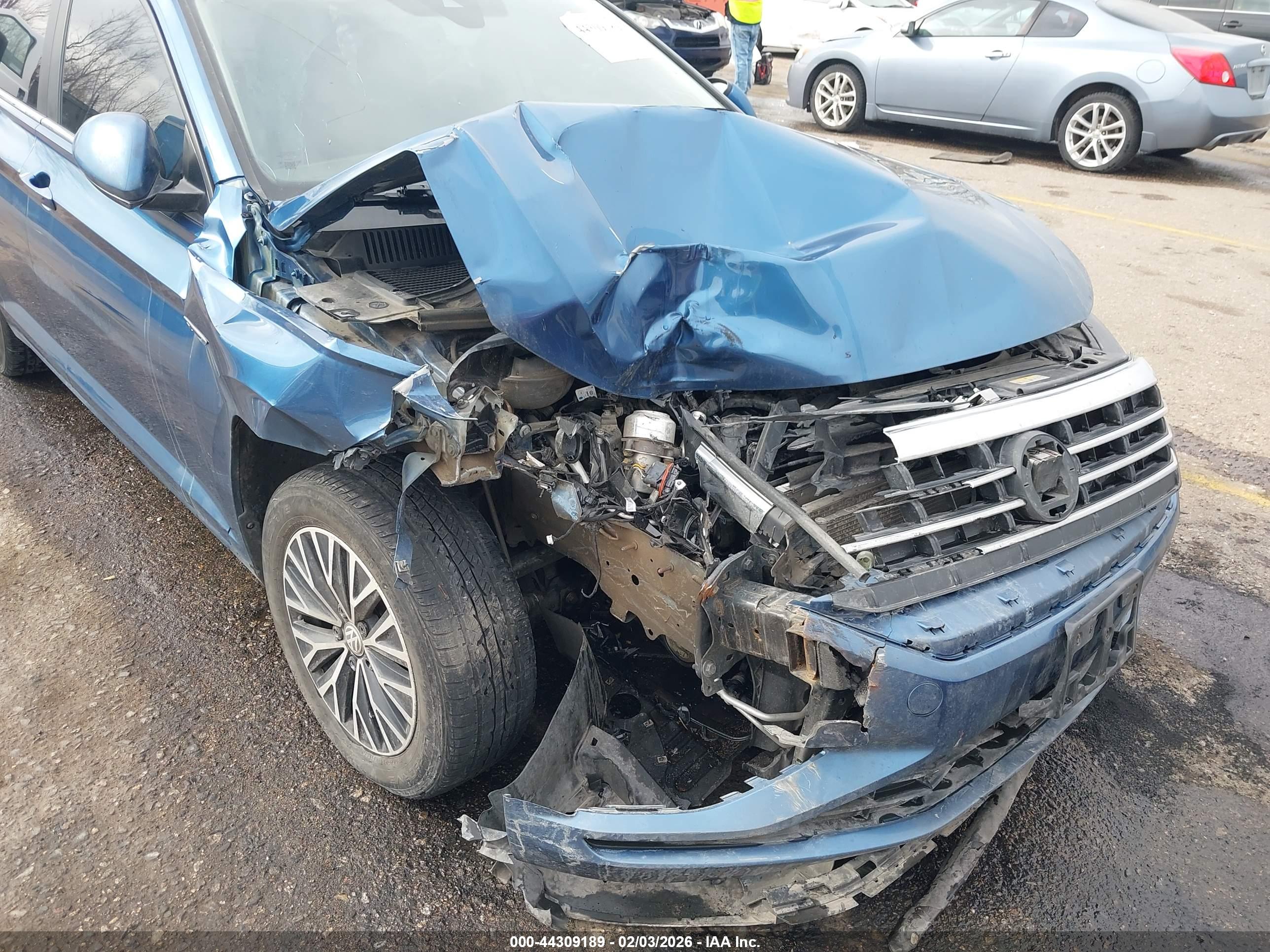 VOLKSWAGEN JETTA image 6