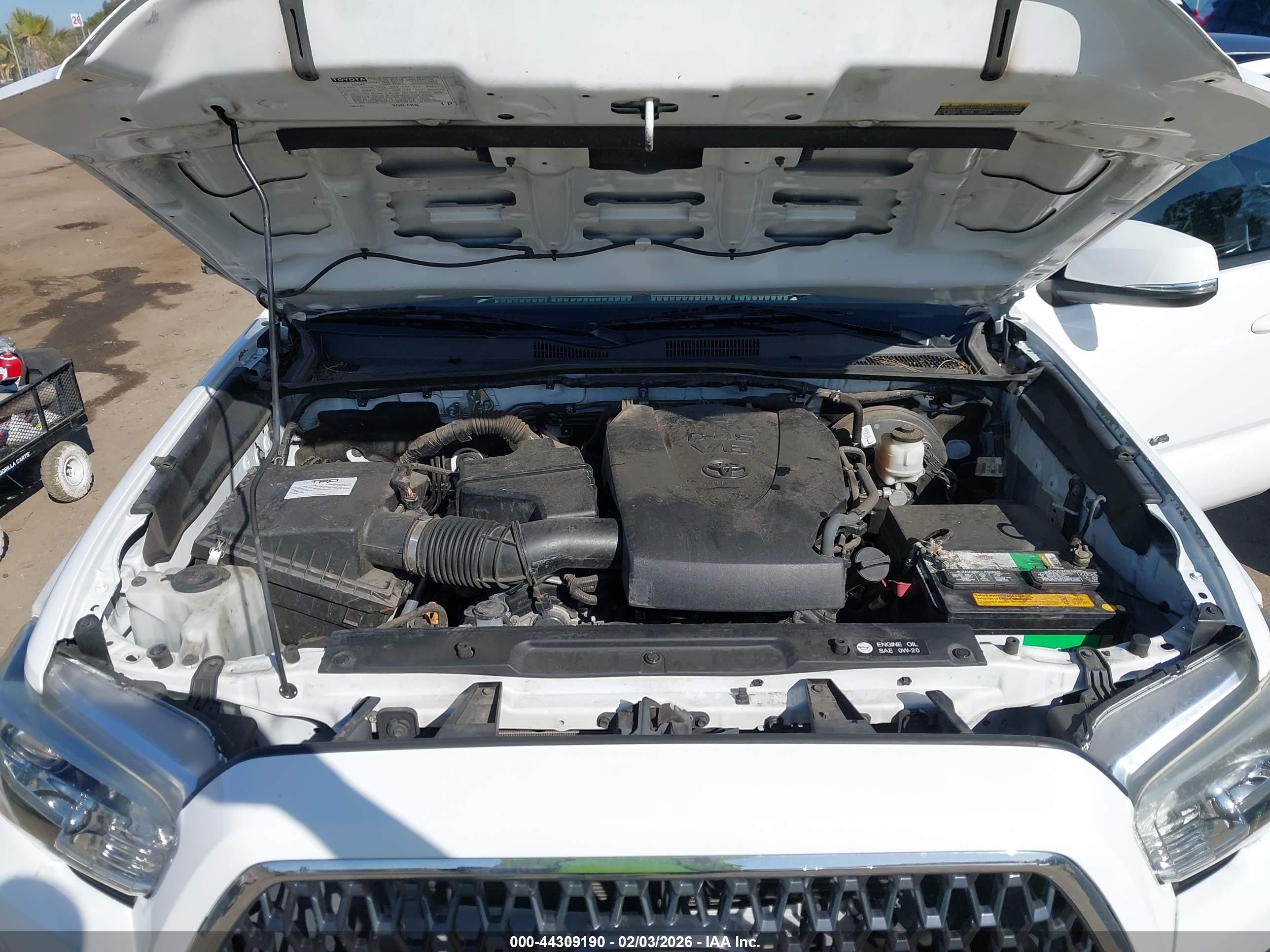 TOYOTA TACOMA image 10