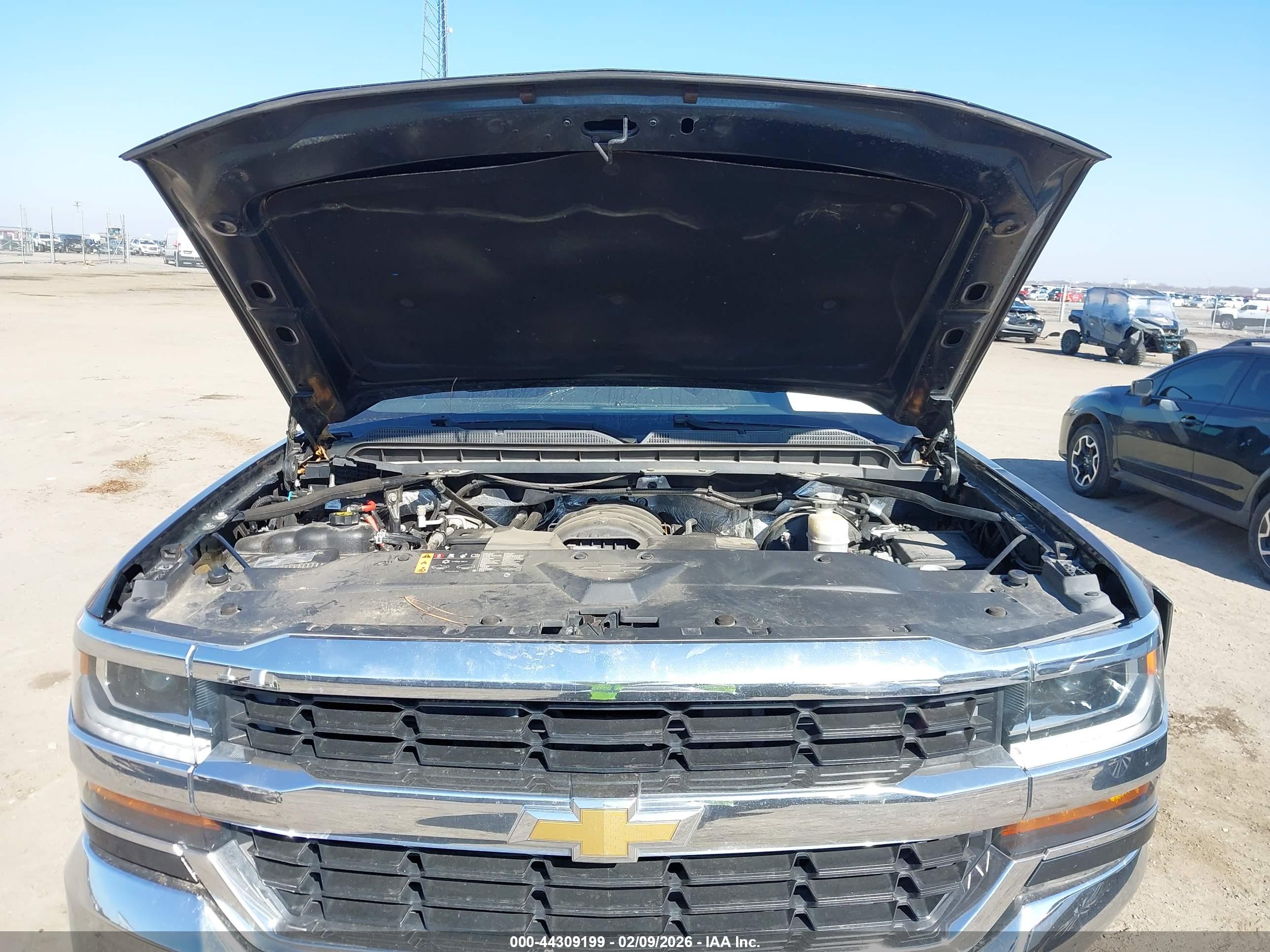 CHEVROLET SILVERADO image 10